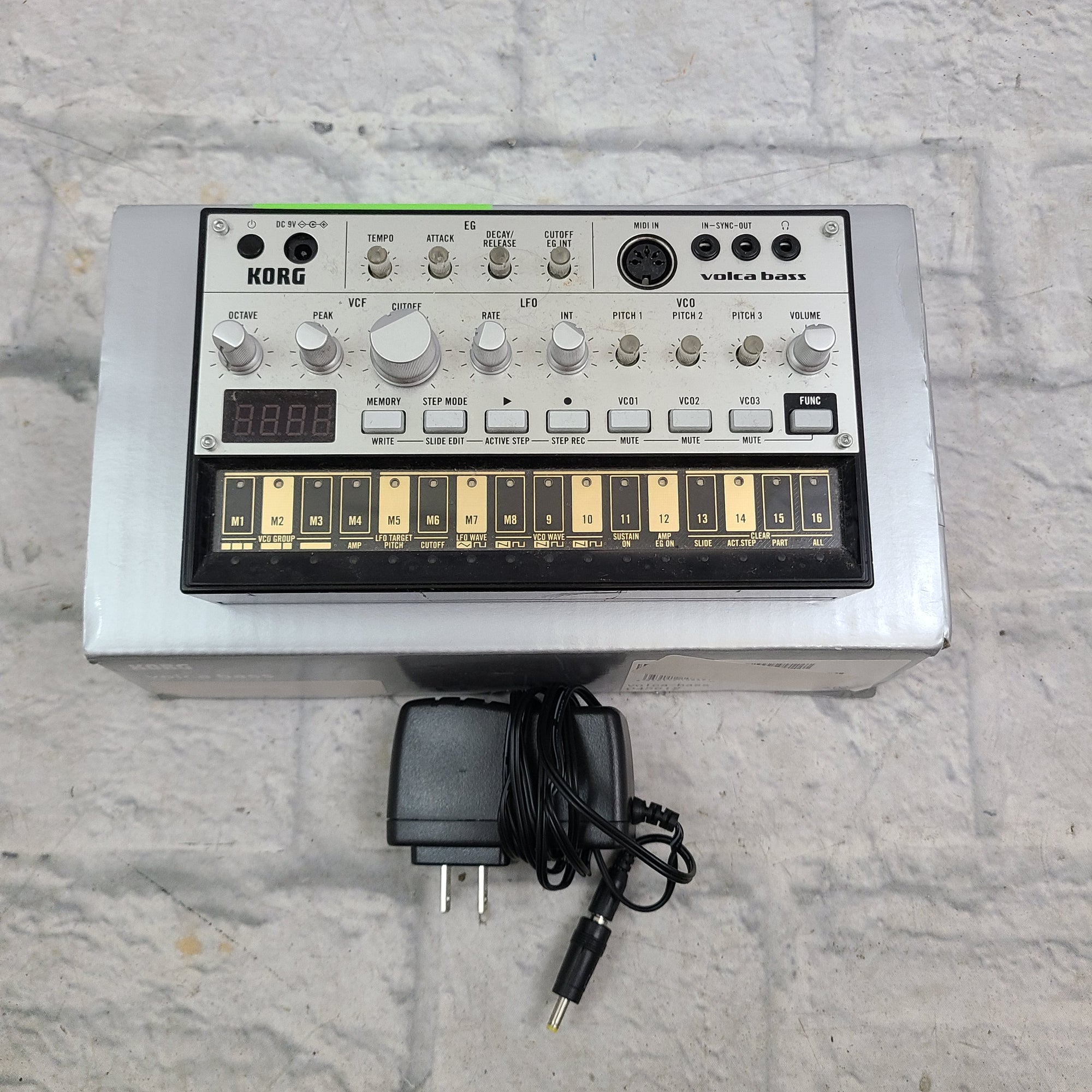 Korg Volca Bass Analog Bass Synth - Evolution Music