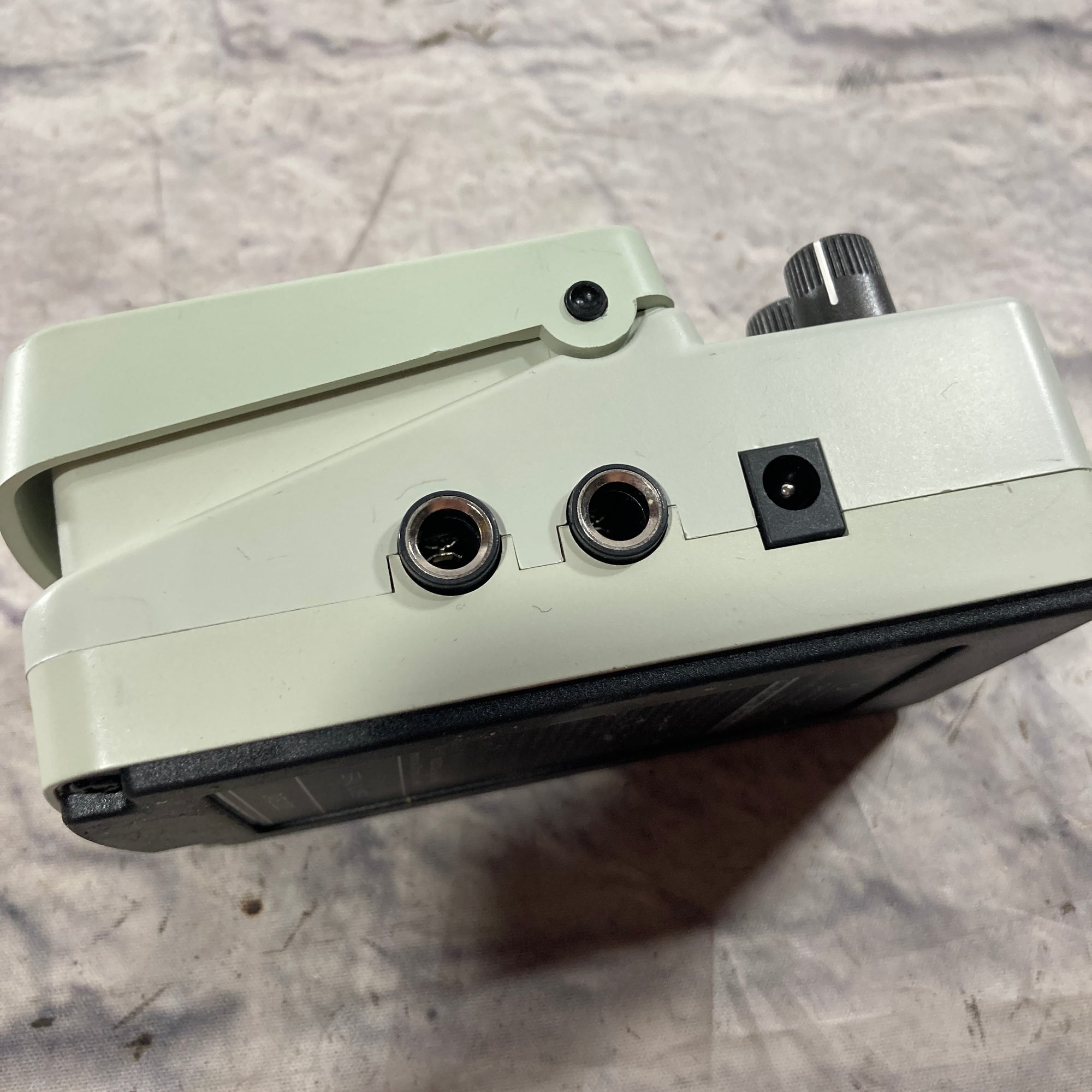 Behringer Noise Reducer NR300 Pedal
