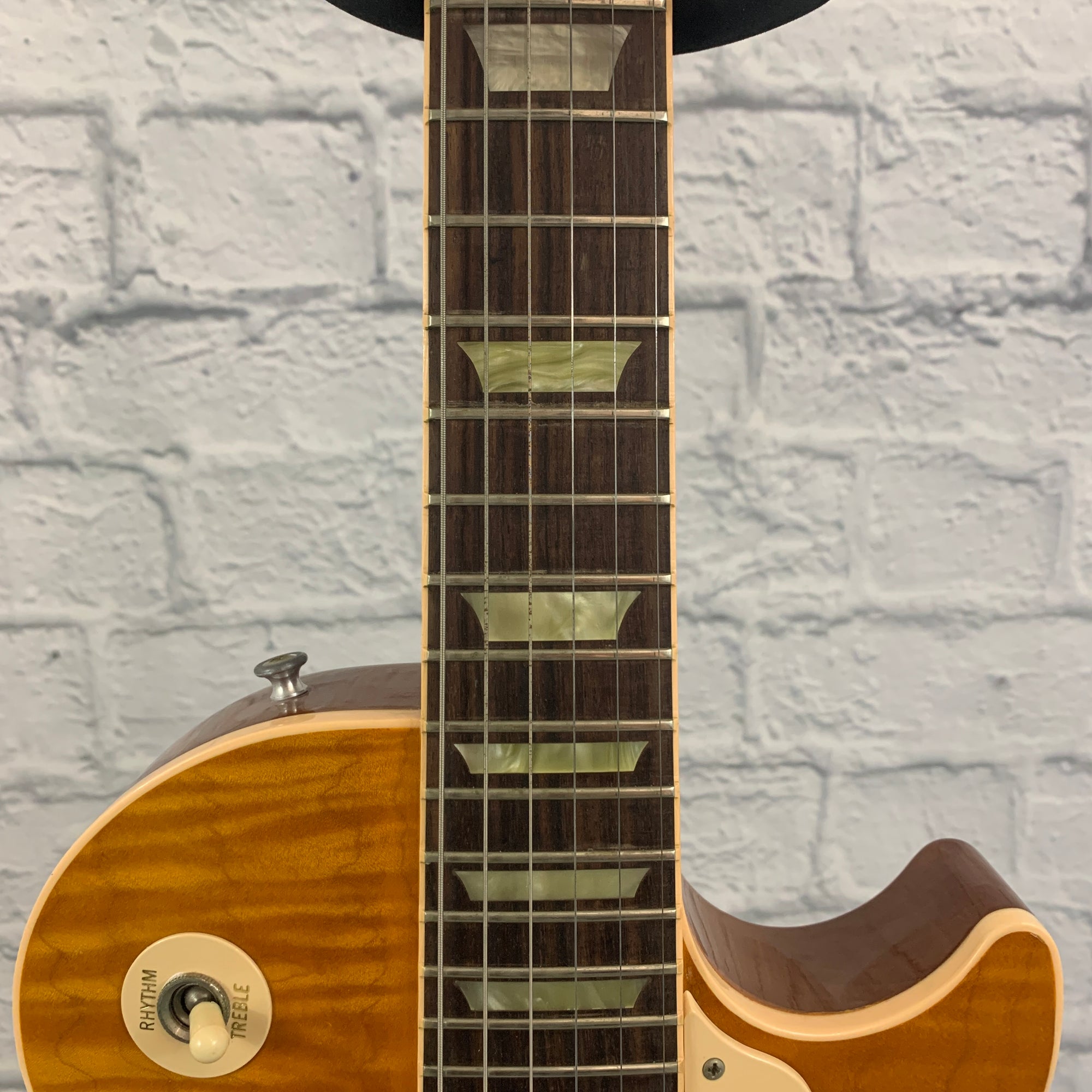 Vintage 1992 Gibson Les Paul Classic Electric Guitar w/case