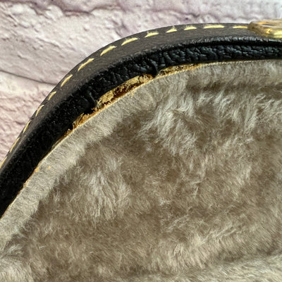 Unknown Acoustic Guitar Hard Shell Case