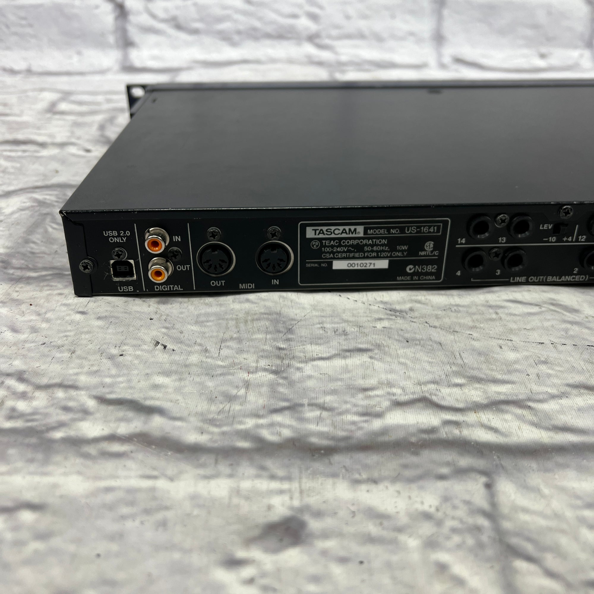 Tascam US-1641  Audio Interface