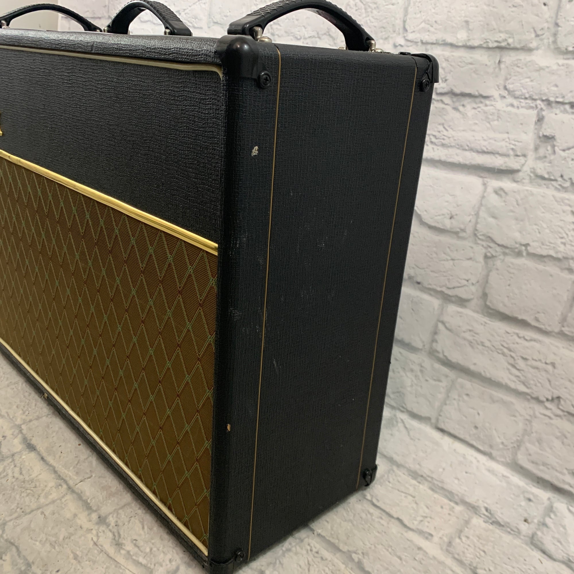 Vox AC30CC2 Custom Classic 2-Channel Combo Guitar Amplifier