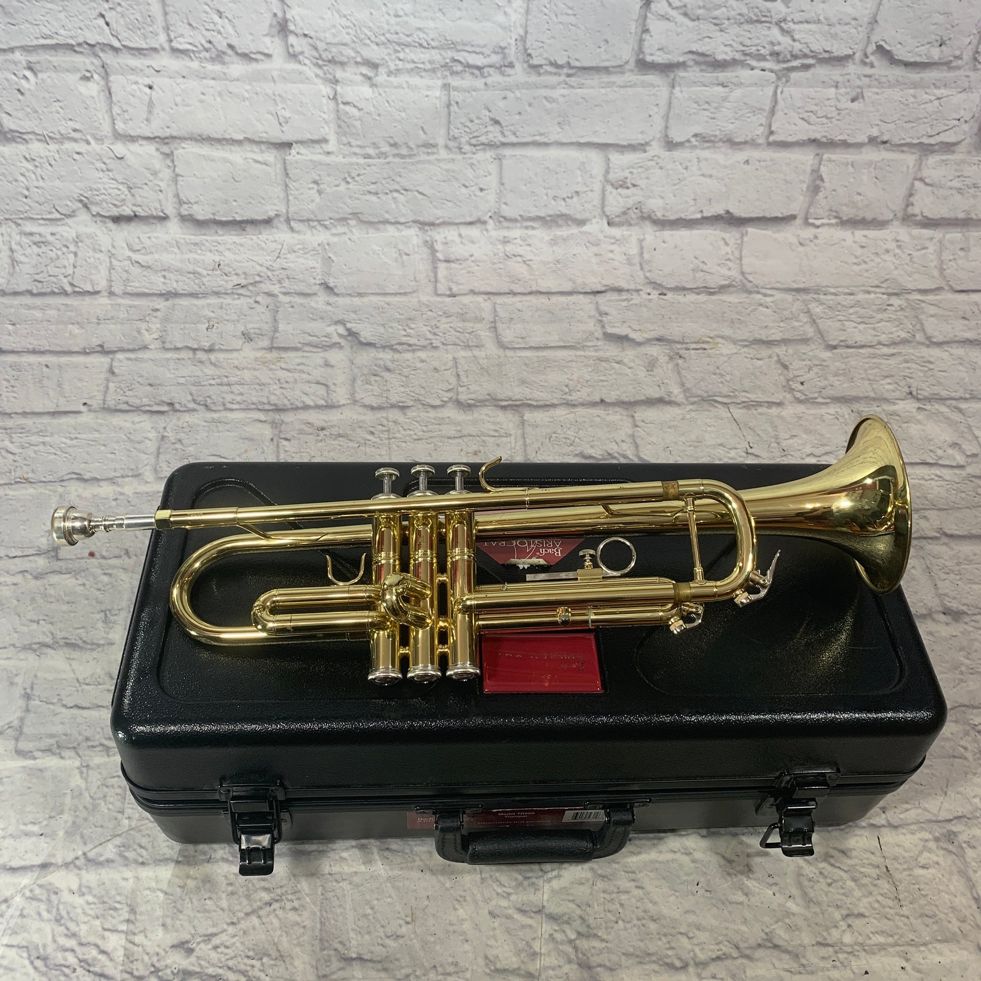 Bach Aristocrat TR600 Trumpet w/ Case - Evolution Music