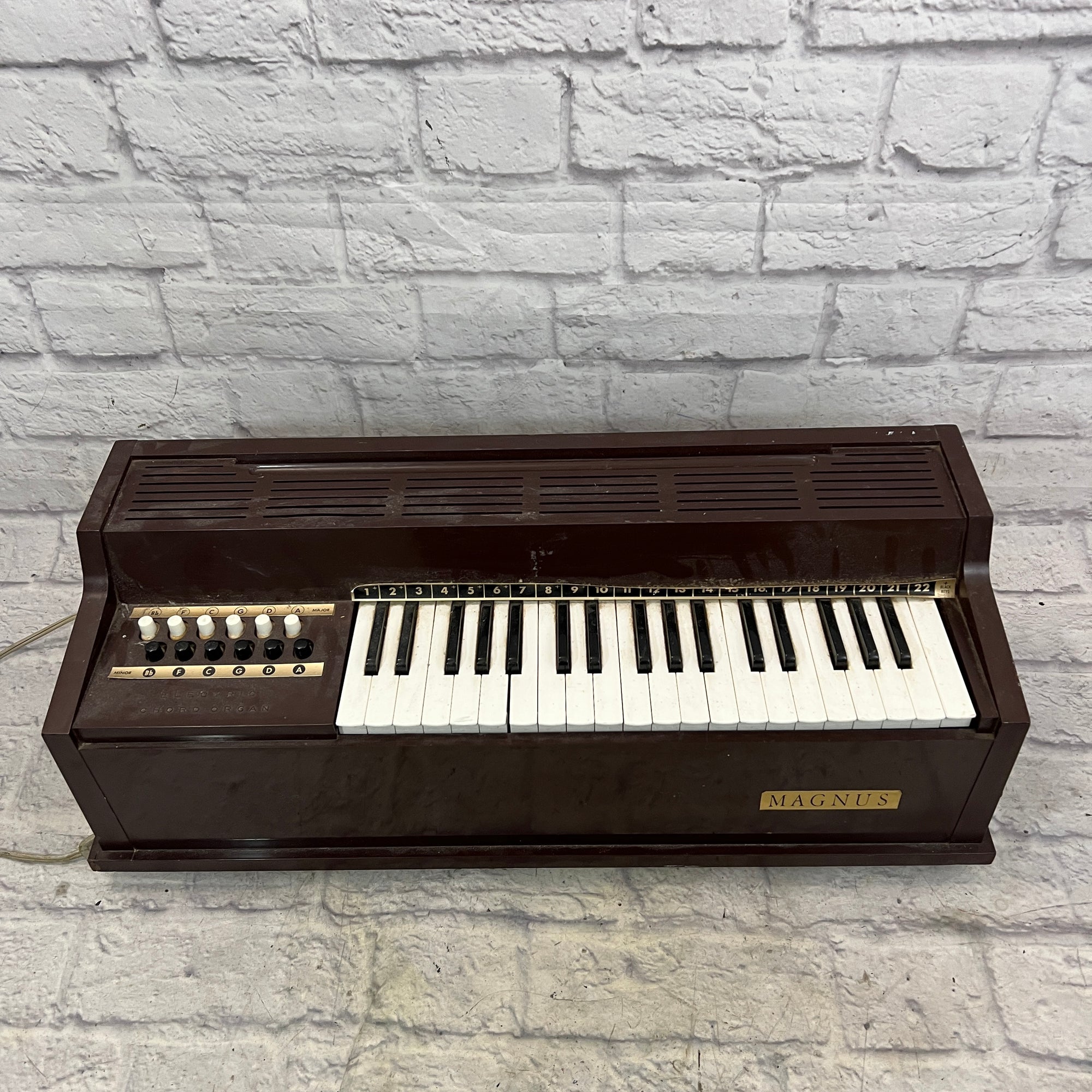 Magnus 460 1970s Electric Chord Organ Evolution Music