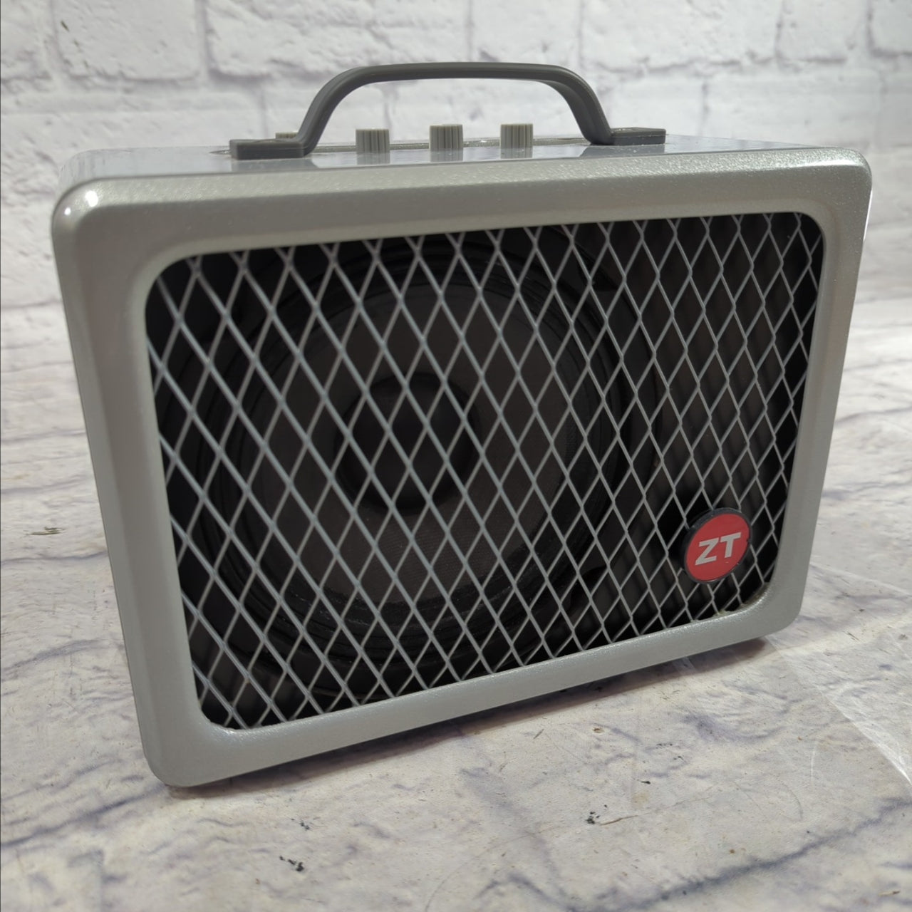 ZT Lunchbox 200W 1x6.5 Guitar Combo