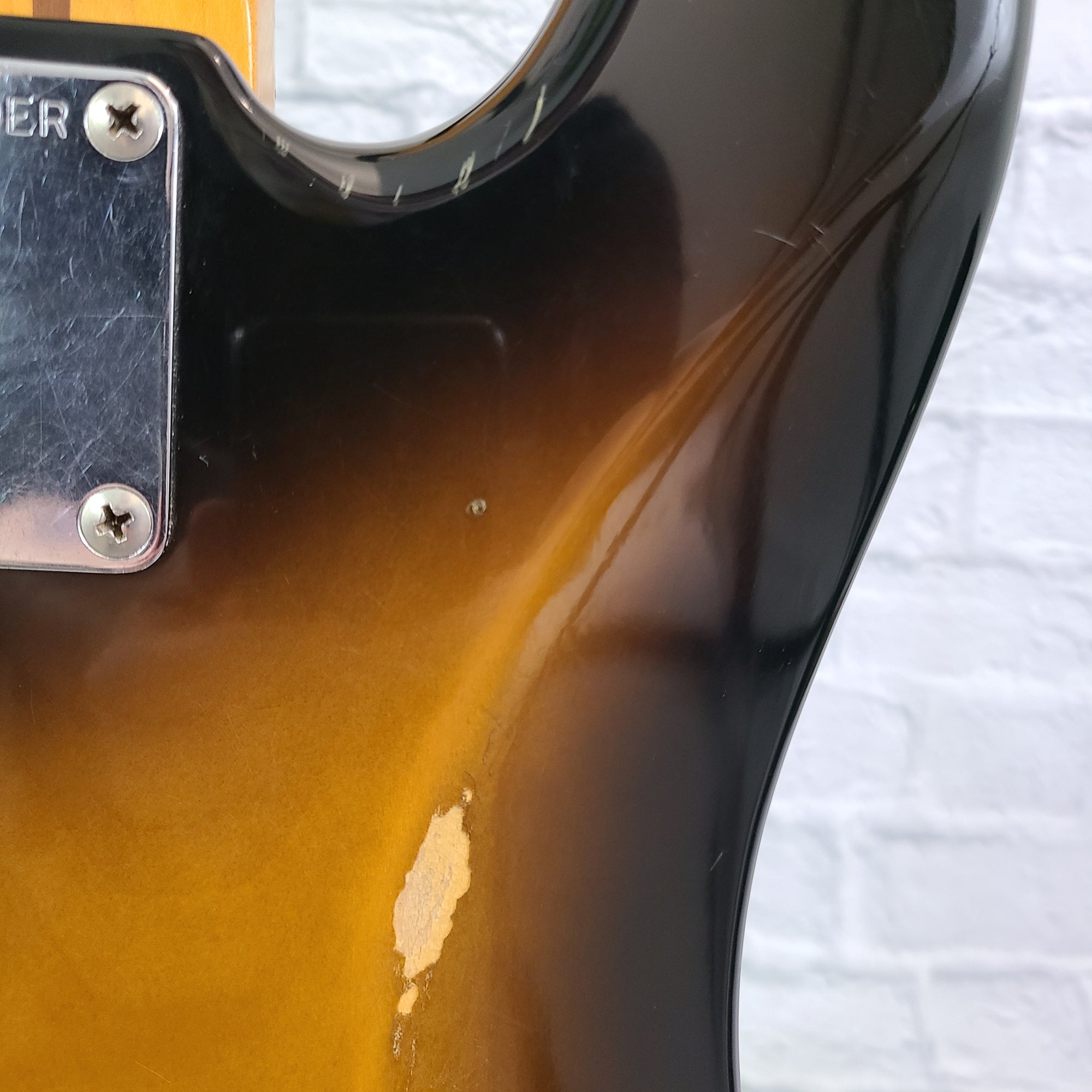 1989 / 1990 Fender MIJ '57 Reissue 4-String Precision Bass - 2 Tone Sunburst