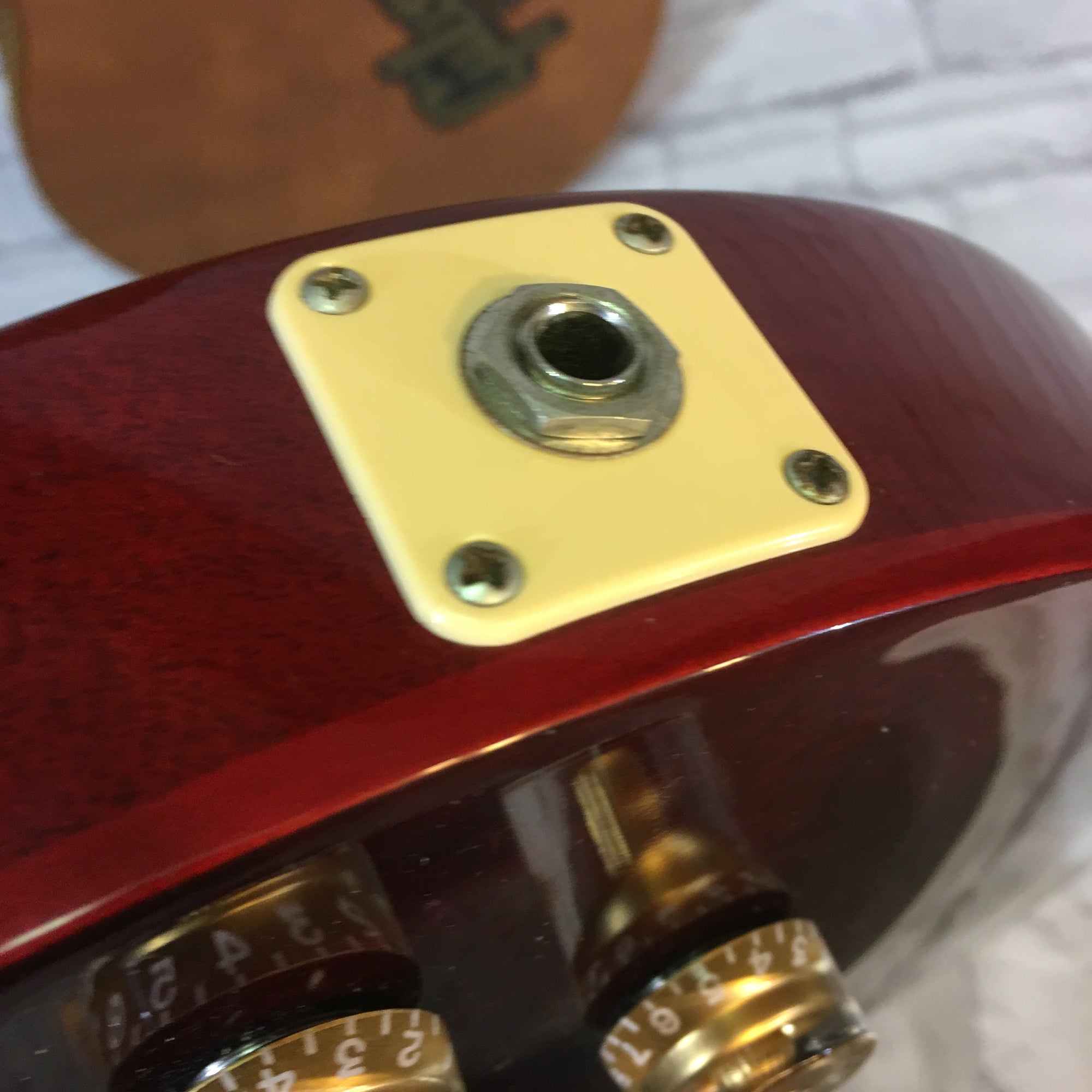 Gibson Les Paul Studio T 2017 Wine Red with Case