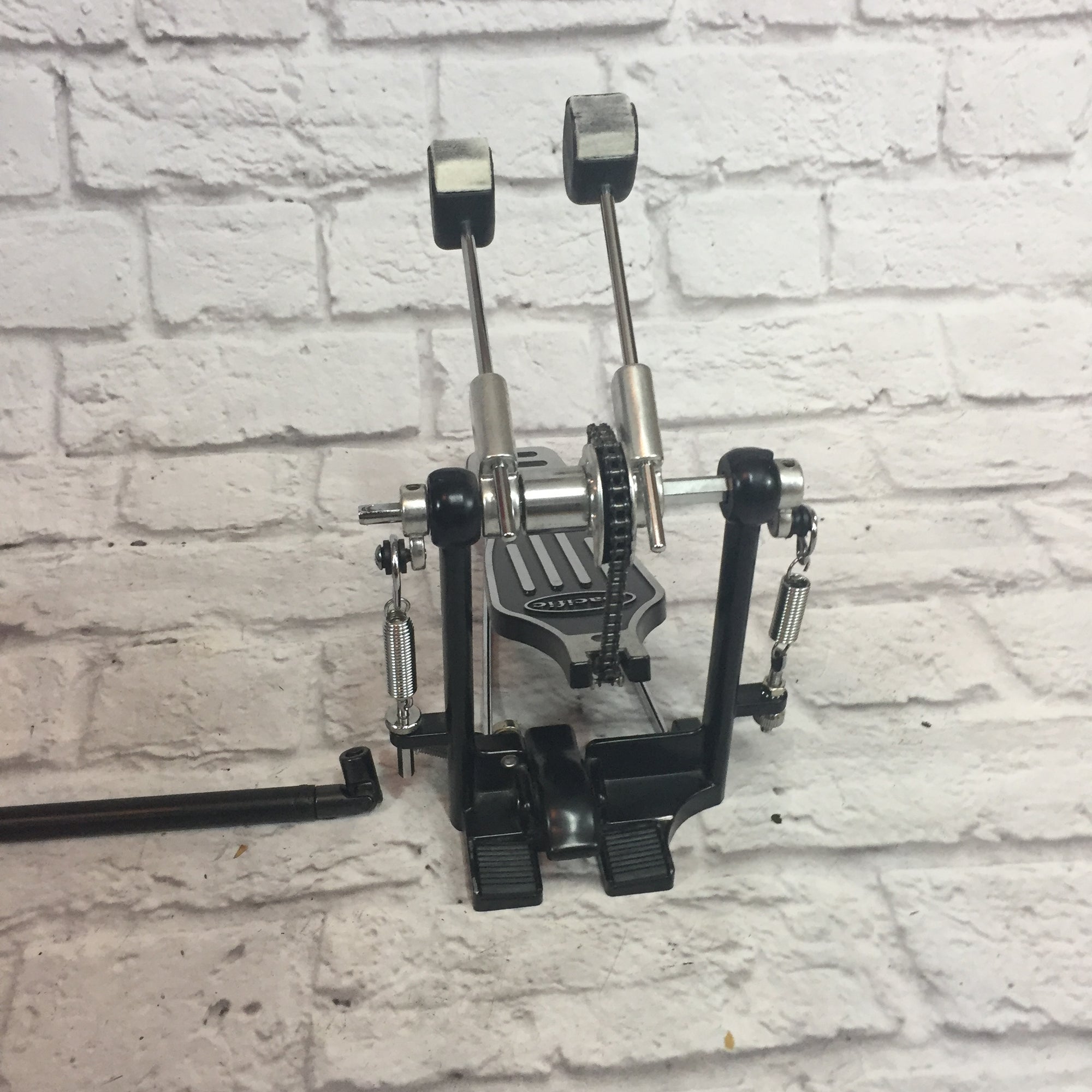 left handed double bass pedal Pacific DP402 Single Chain Left Handed Double Bass Pedal