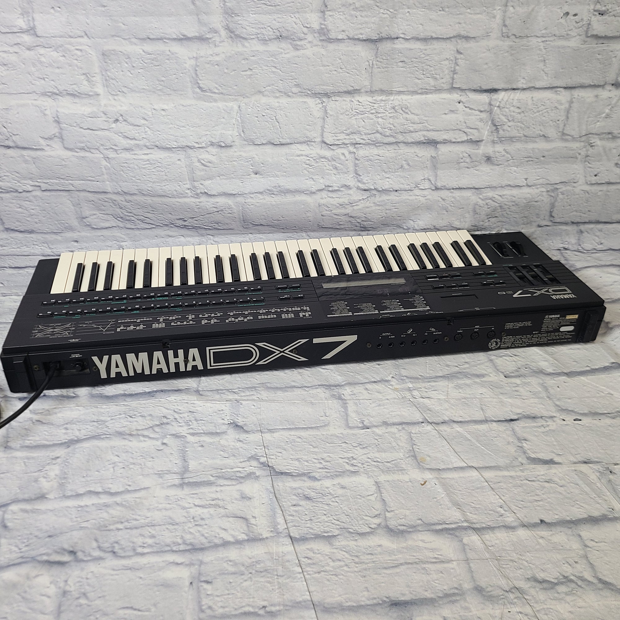 Vintage 80's Yamaha DX7 II-D FM Synth