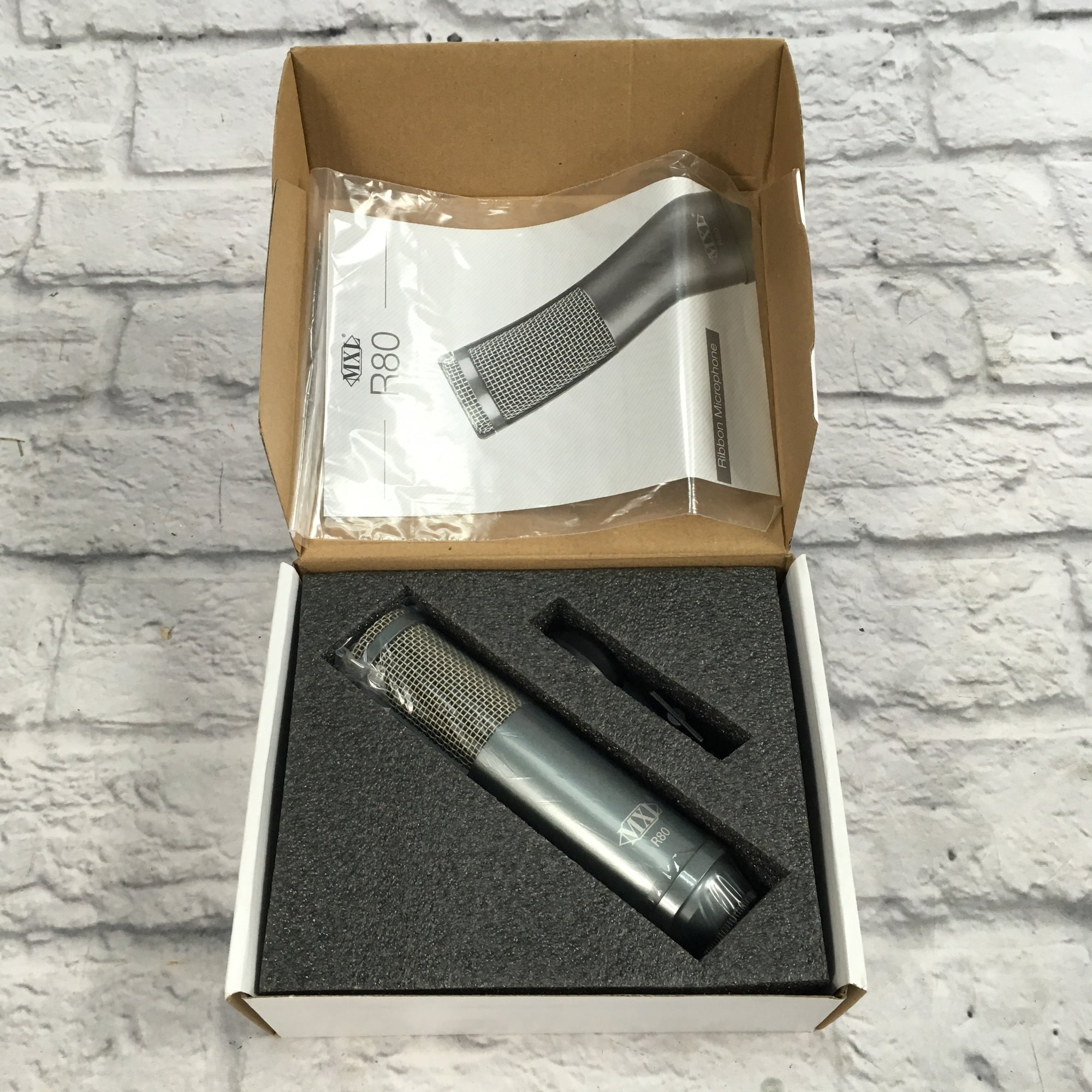 MXL R-80 Ribbon Microphone