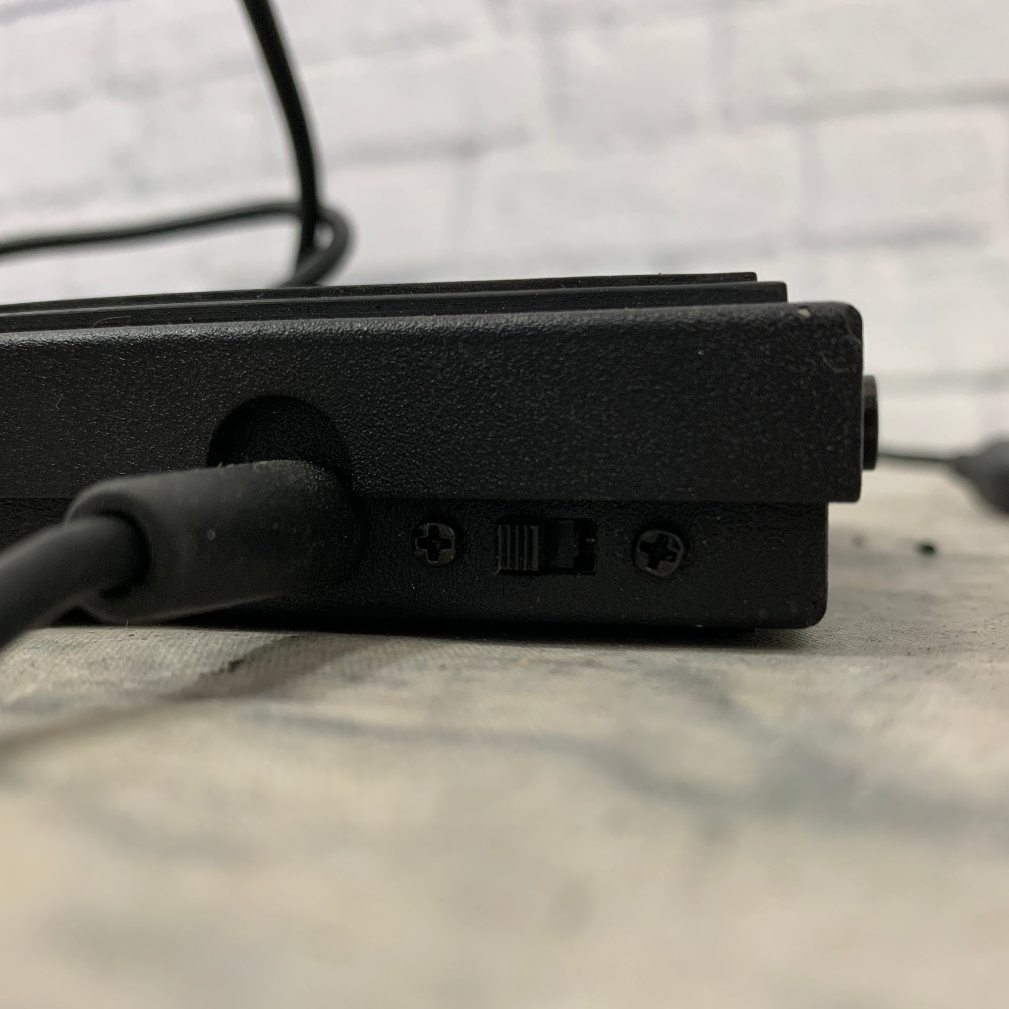 sustain pedal polarity switch M-Audio SP-1 Sustain Pedal w/ Polarity Switch for Compatibility with A