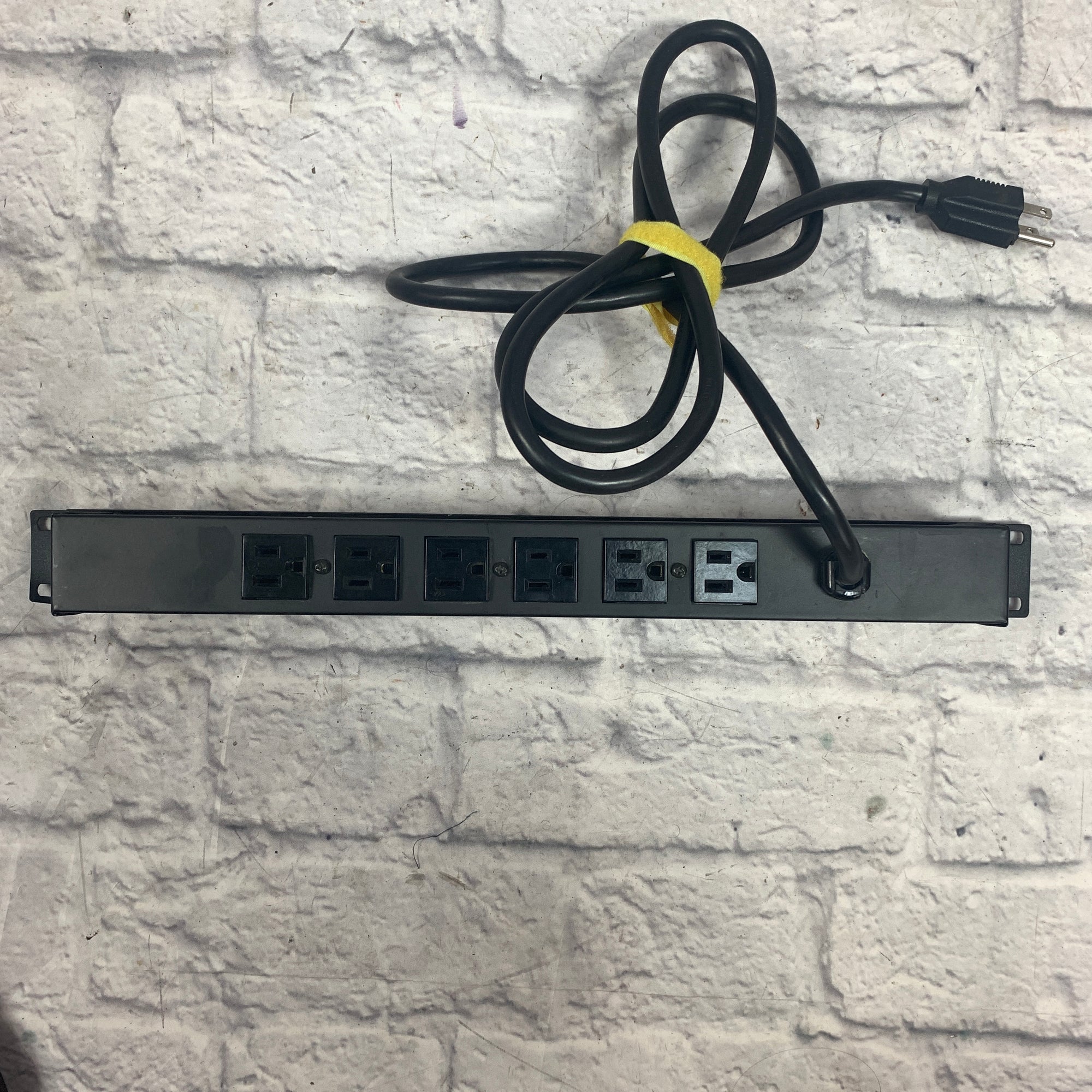 SPC Technology Rack Mount Power Strip