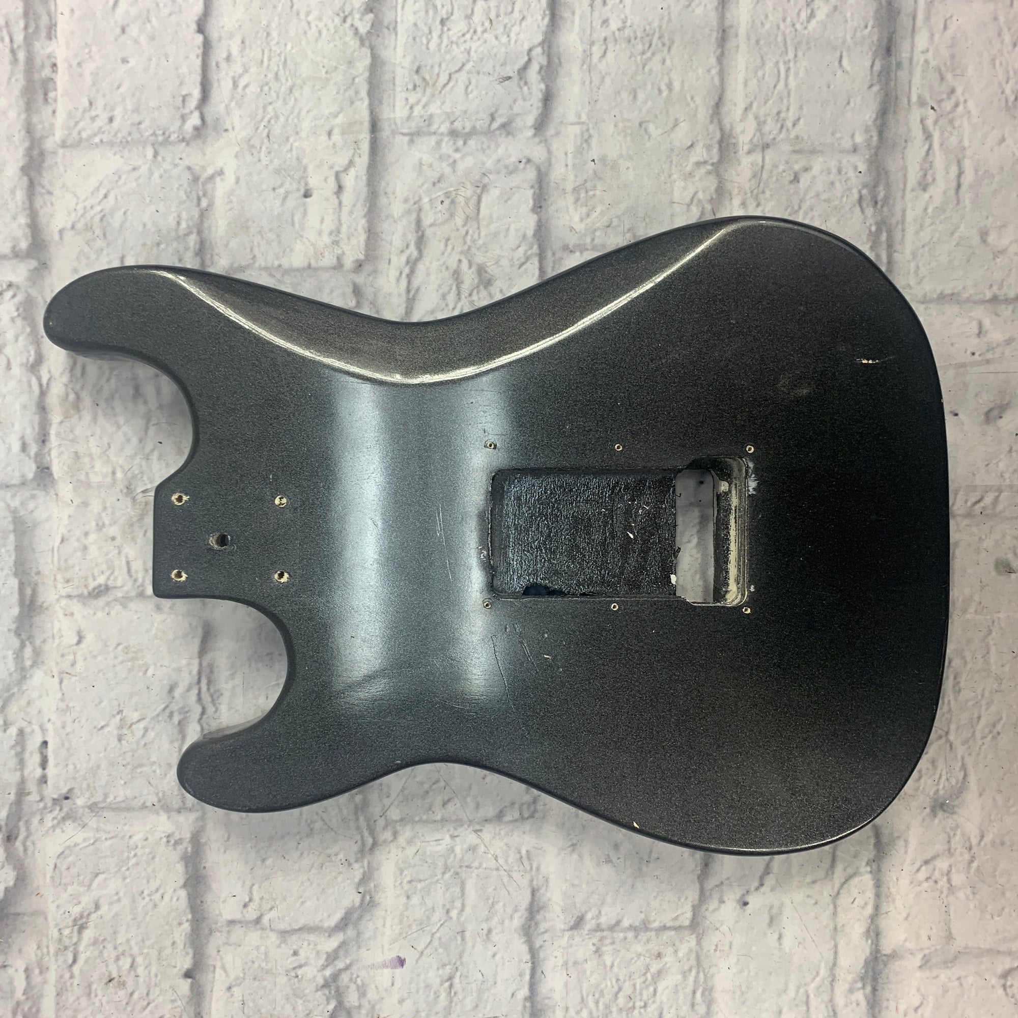 Unknown Strat Body - Dark Grey Metallic