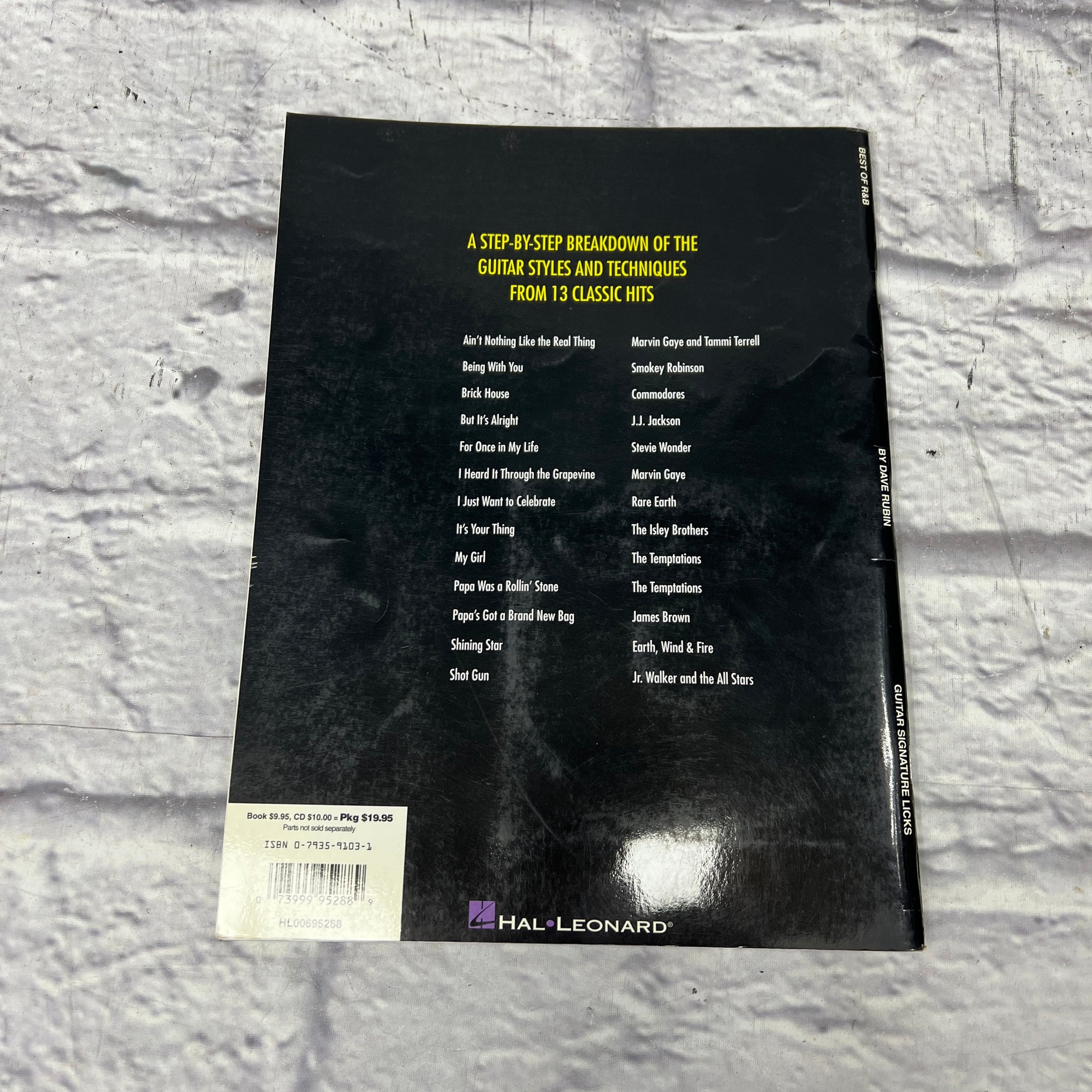 Hal Leonard Signature Licks: Best of R&B Book w/ CD