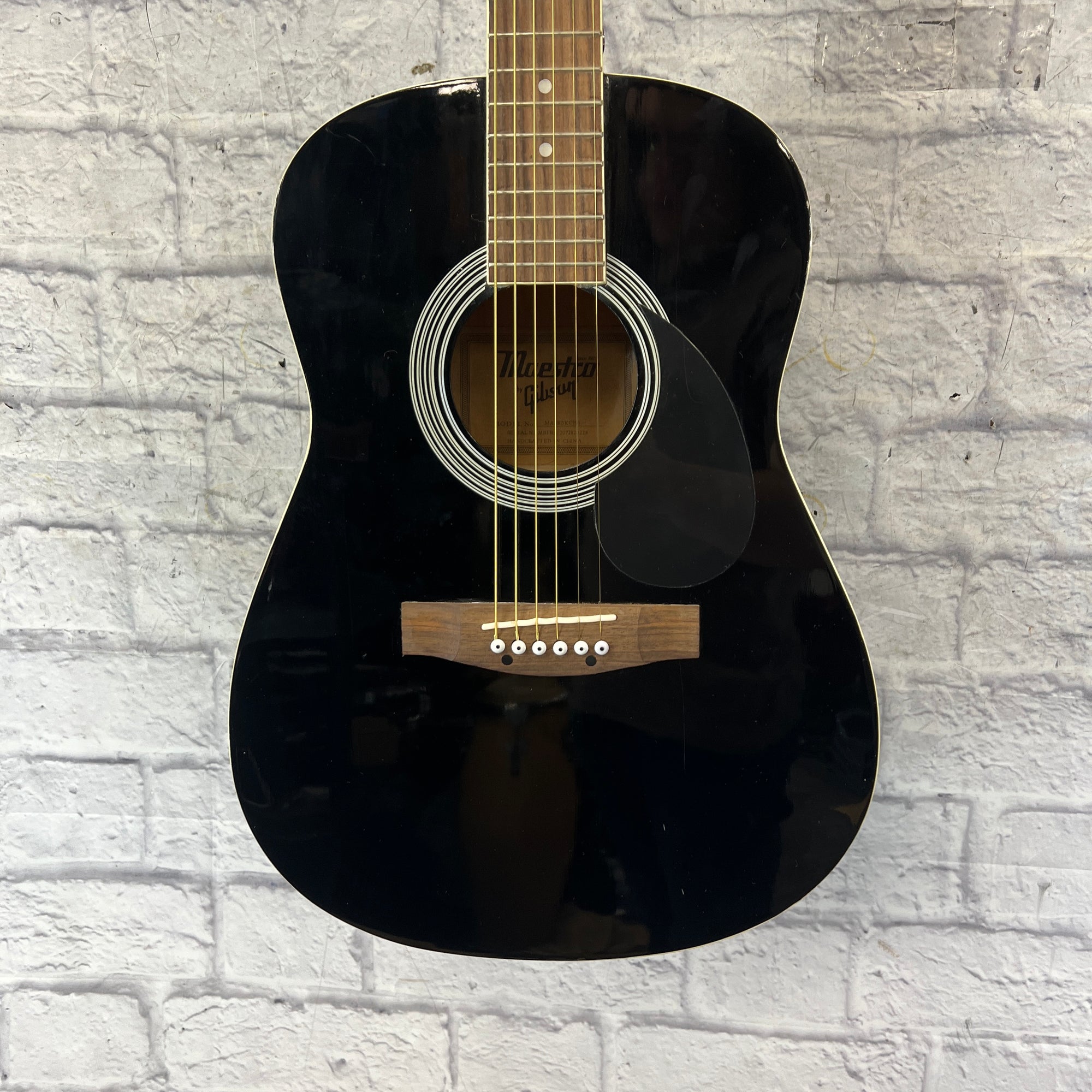Maestro Acoustic Guitar