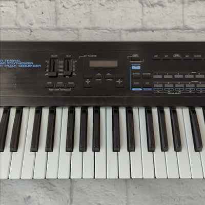 Roland D-20 61 Key Keyboard