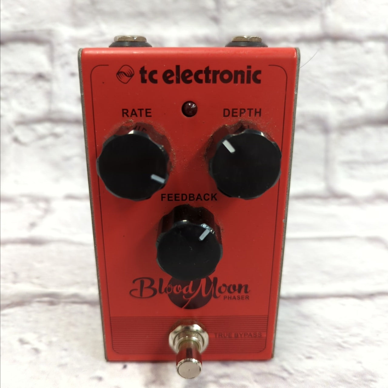 bloodmoon pedal TC Electronic Blood Moon Phaser Pedal