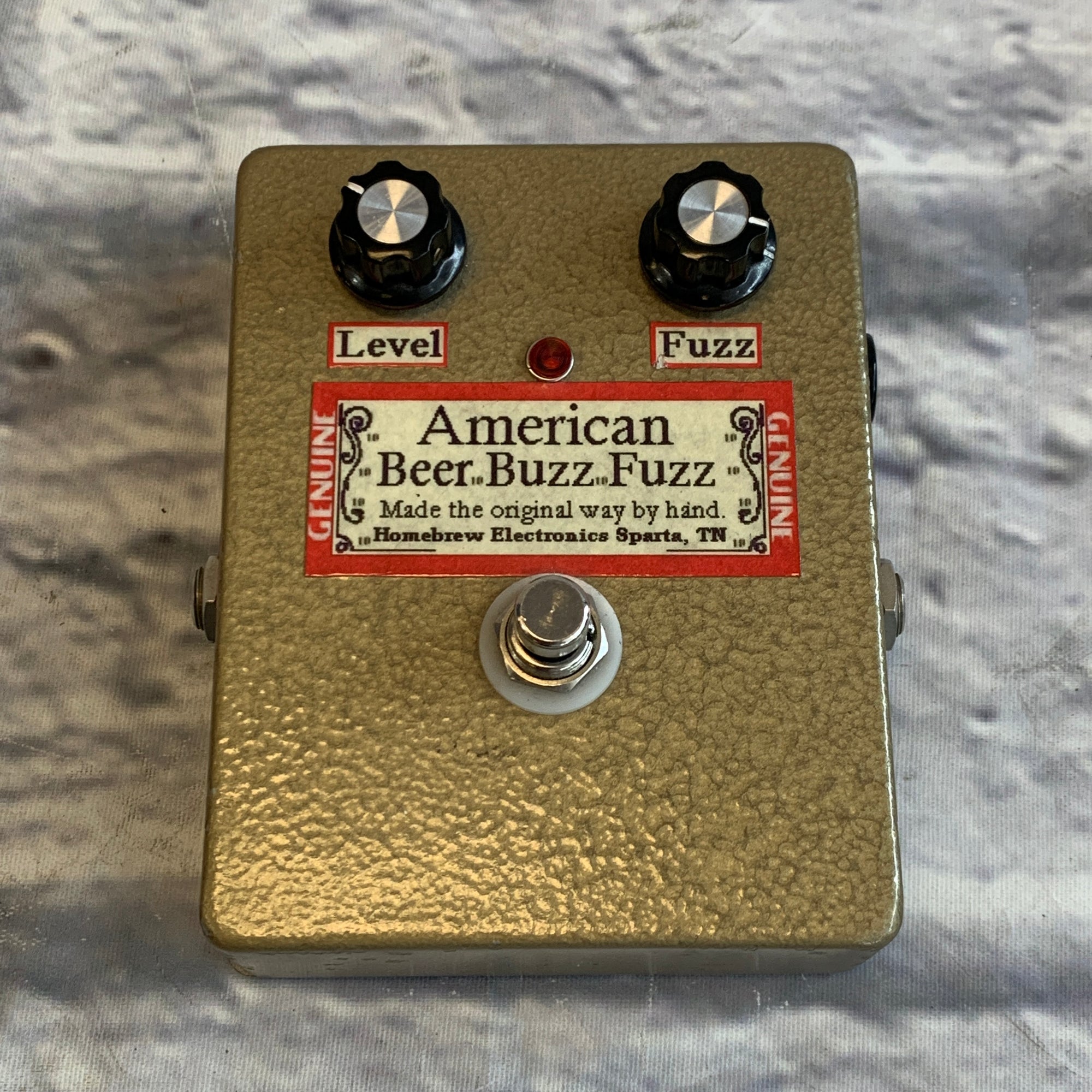 M.A.D. Effects American Beer Buzz Fuzz - Very Rare