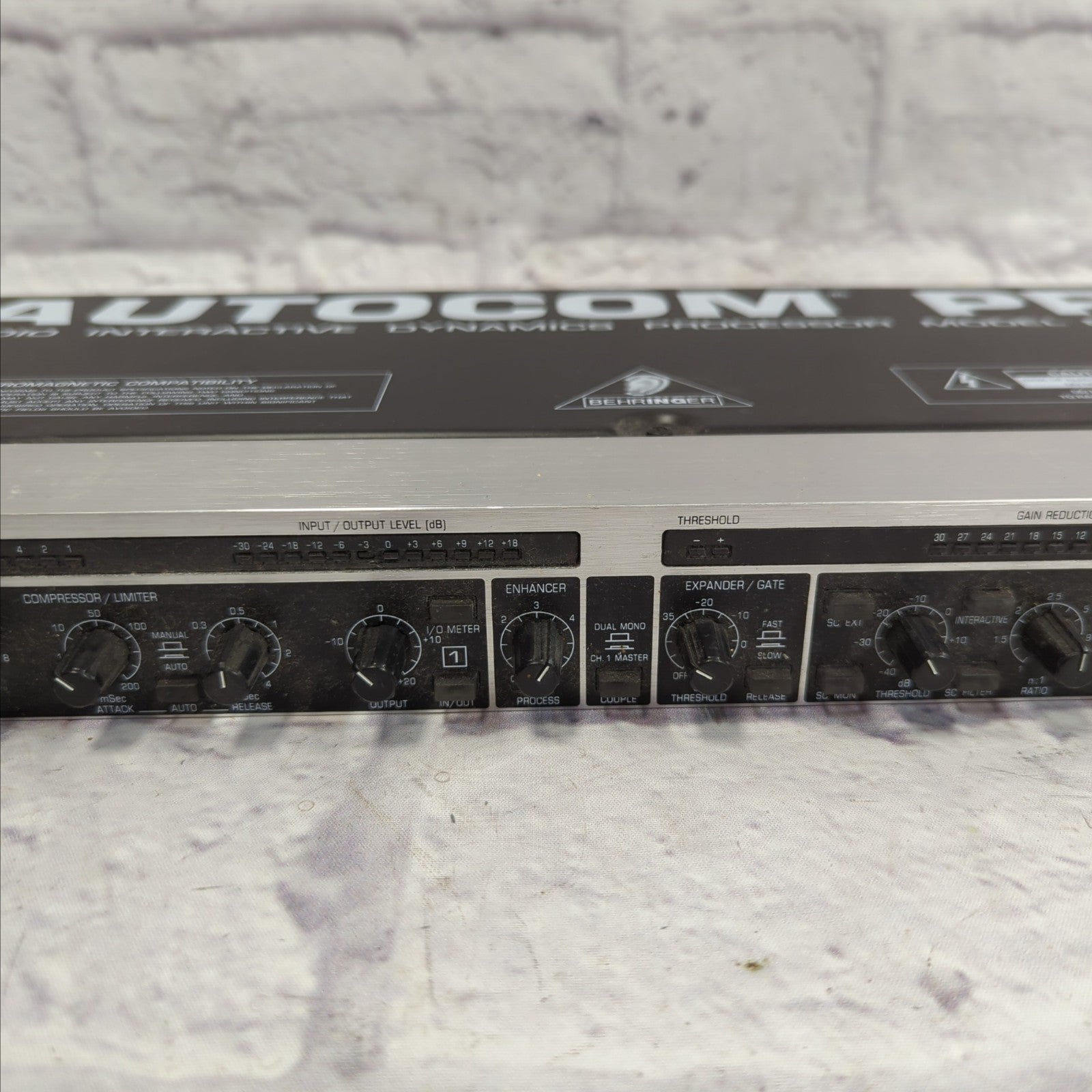 Behringer Rack Compressor Behringer MDX1400 Rack Compressor Limiter - Evolution Music