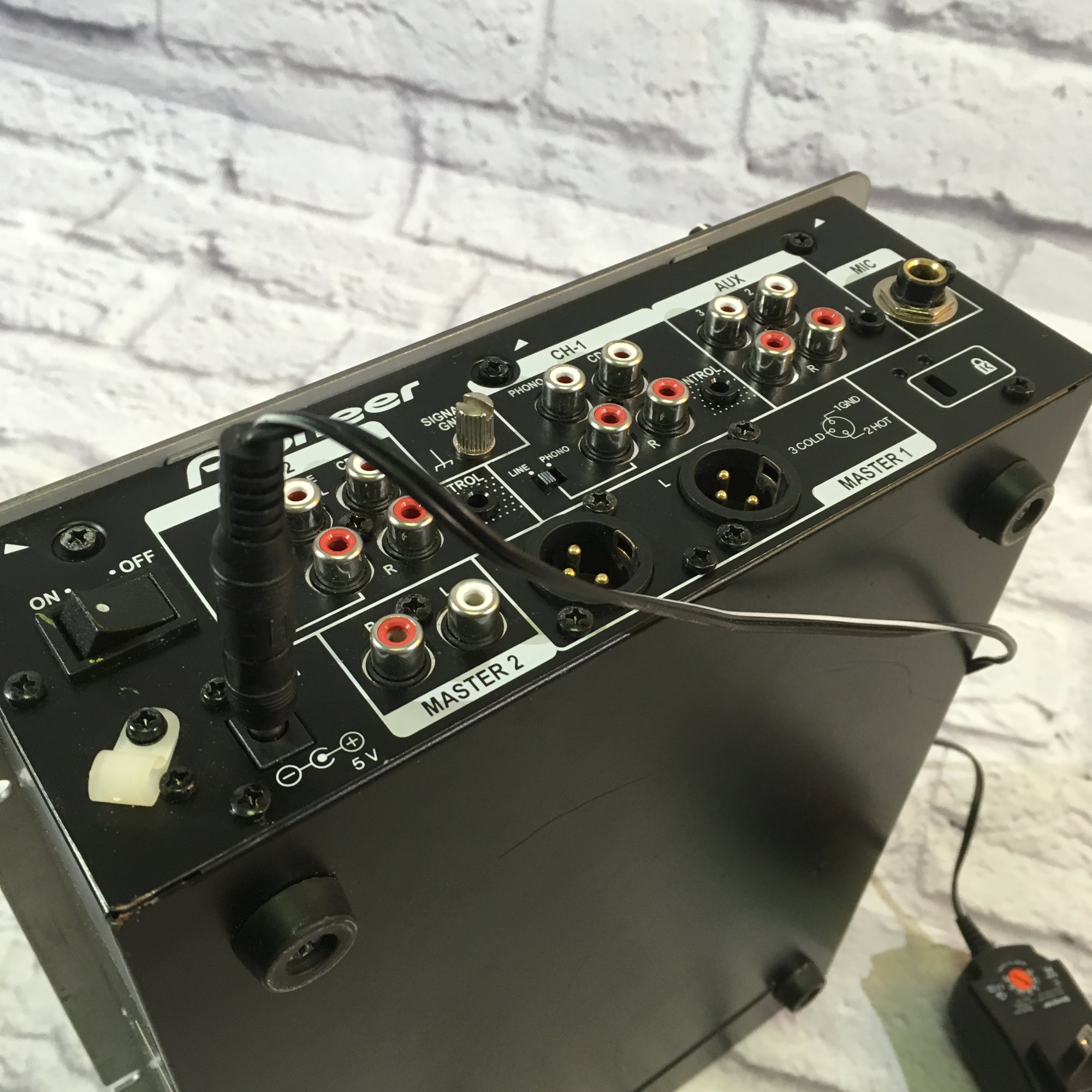 Pioneer DJM-250 DJ Mixer - Evolution Music