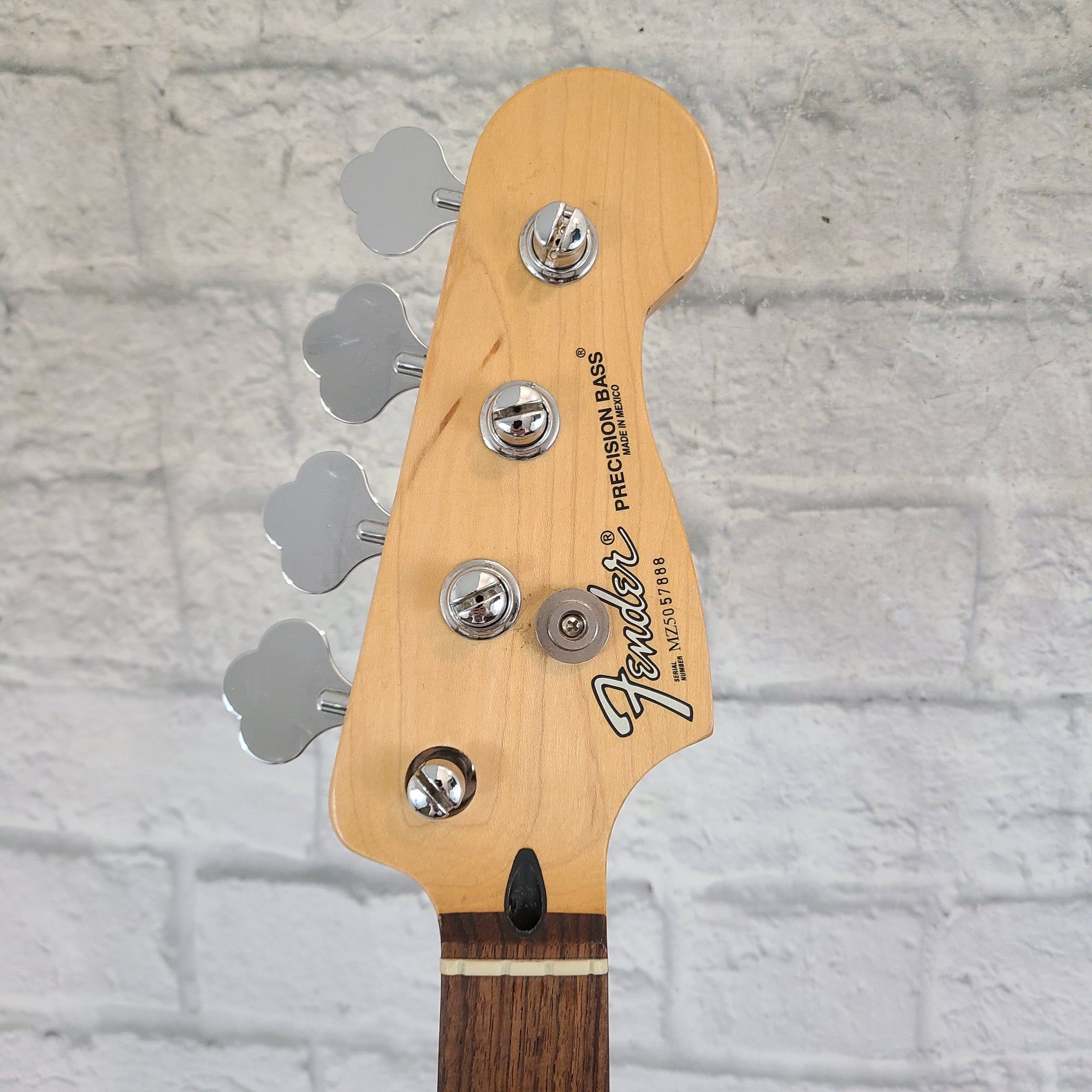 Fender P Bass MIM Midnight Wine PROJECT