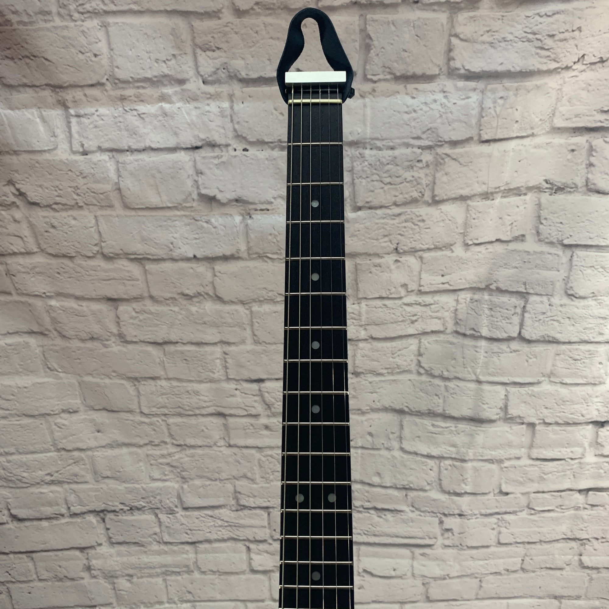 Traveler Ultralight Solid Body Guitar with Lap Rest