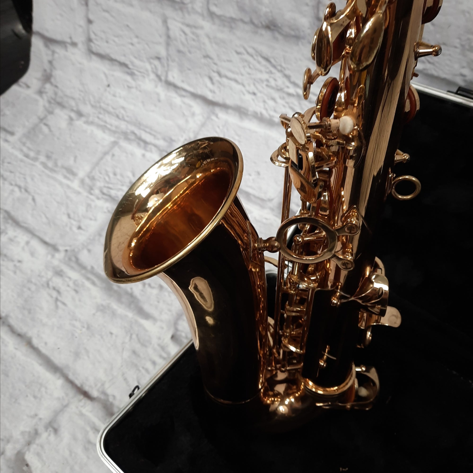Hunter HAS6430YL Saxophone w/Case (Bent Horn)