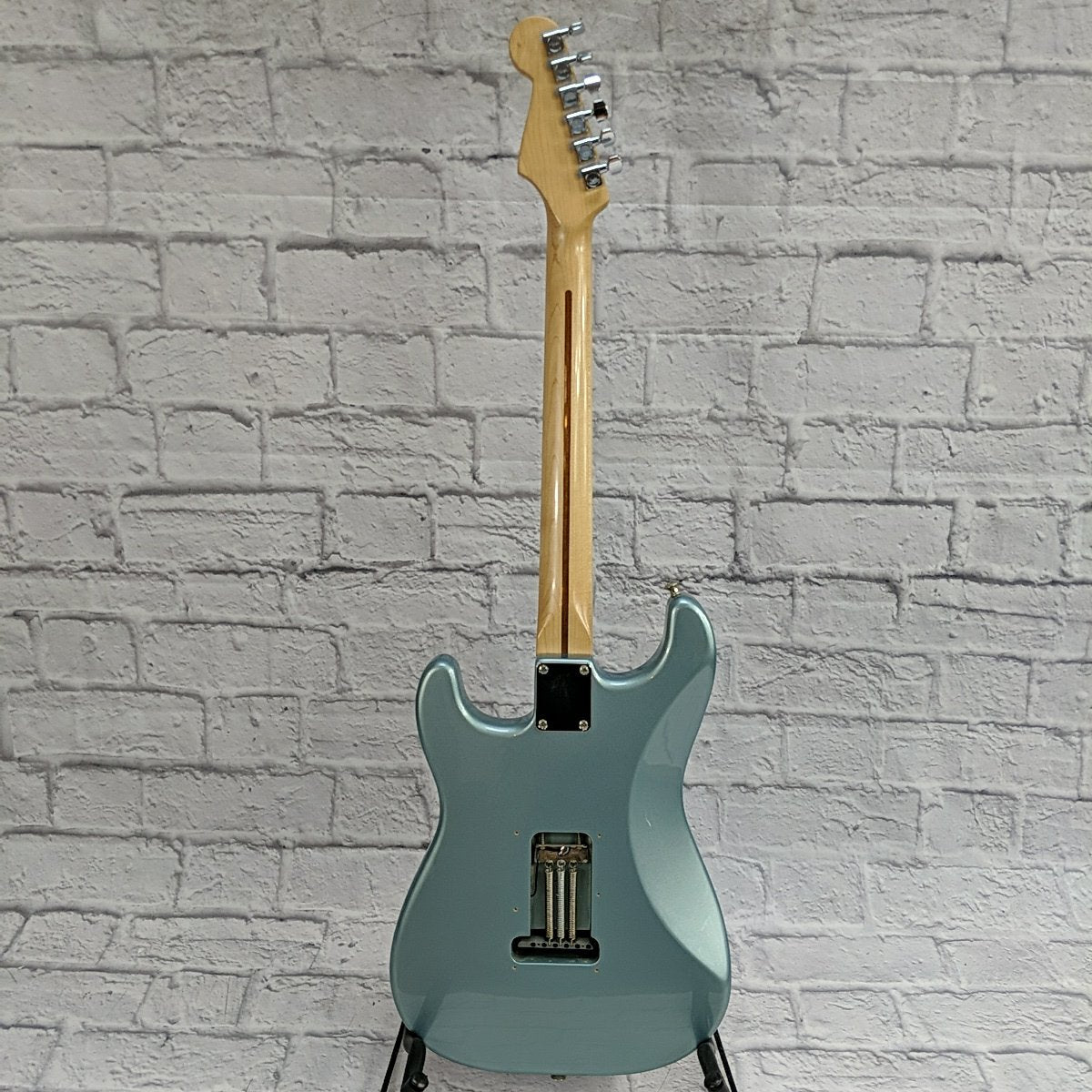 Fender 2002 Standard Stratocaster Electric Guitar