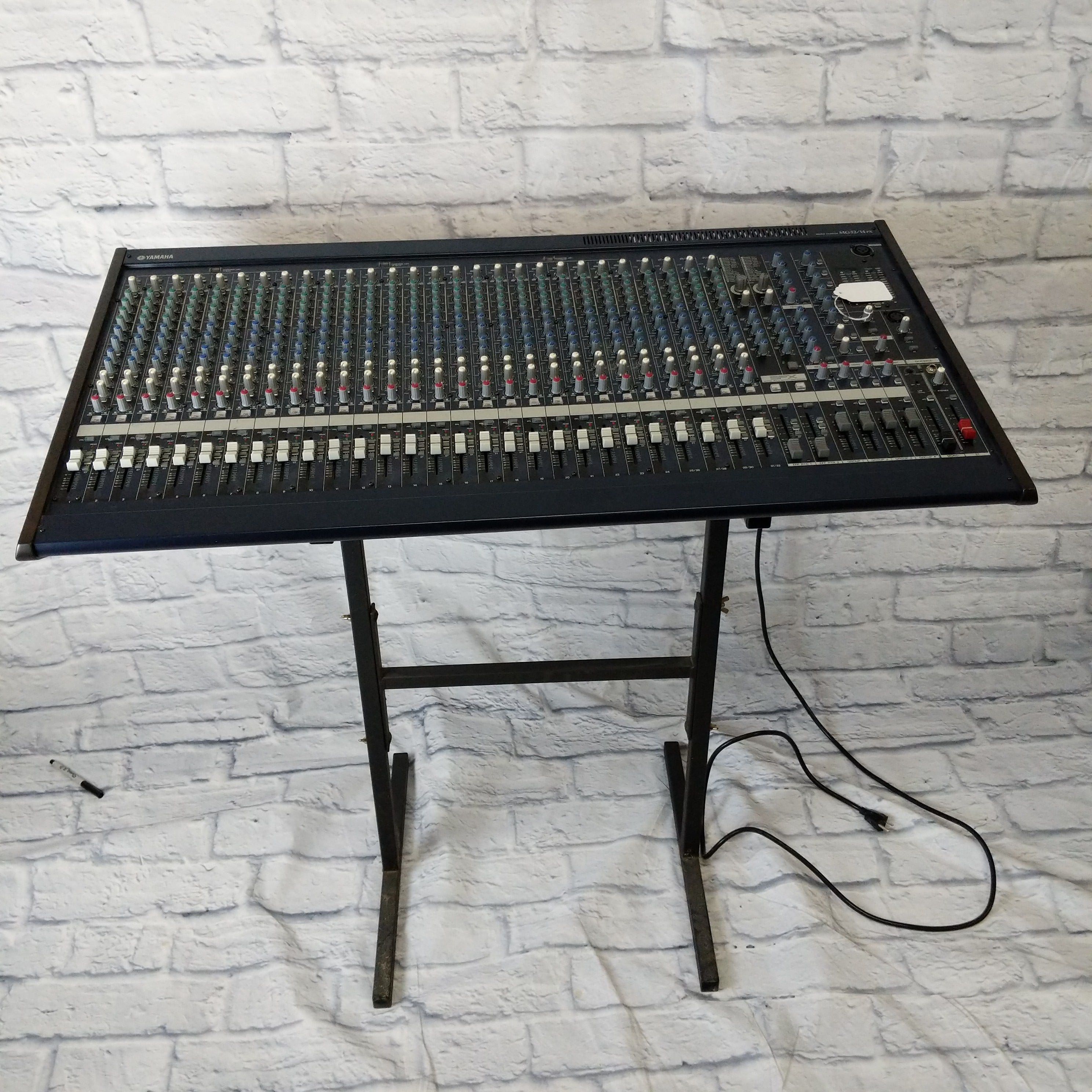 Yamaha MG32 /14fx Mixer - Evolution Music