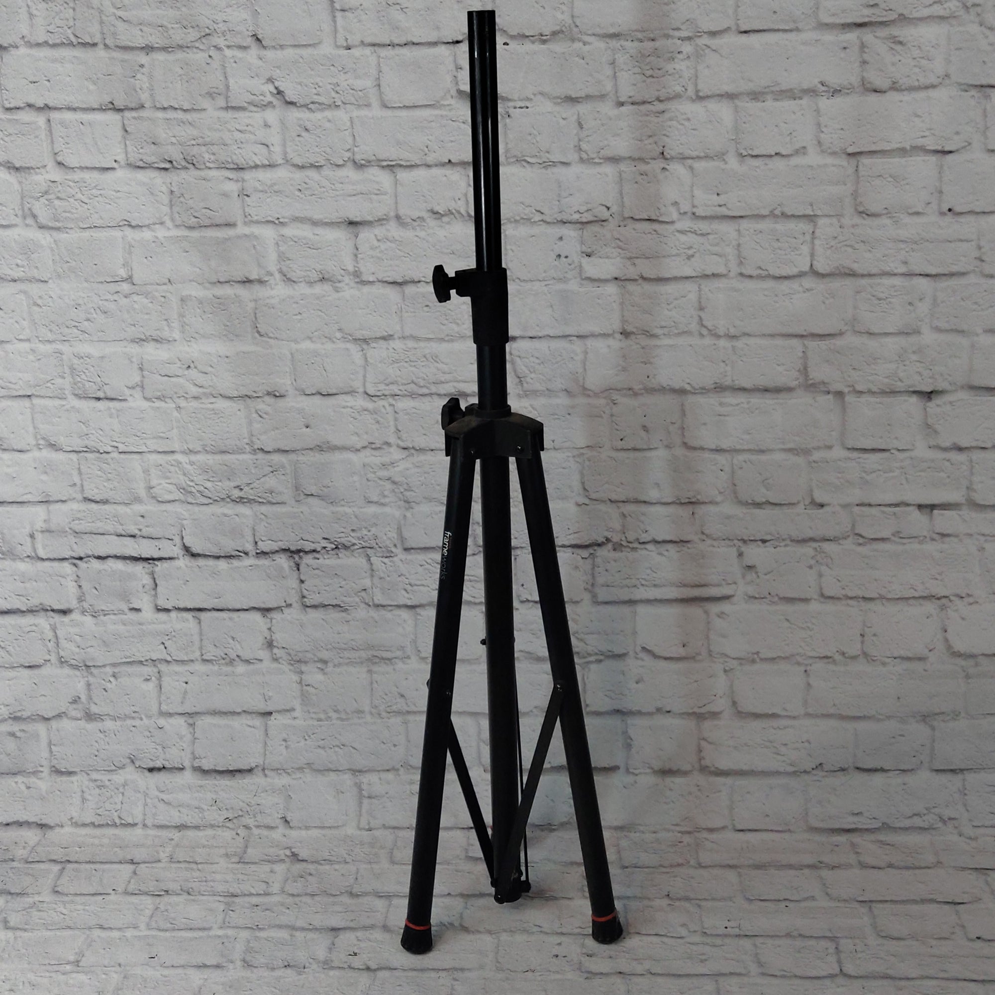 Frameworks Single Speaker Stand Speaker Pole