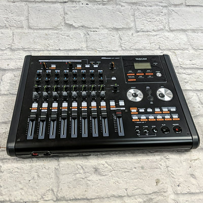 Tascam DP-02CF  Digital Recorder