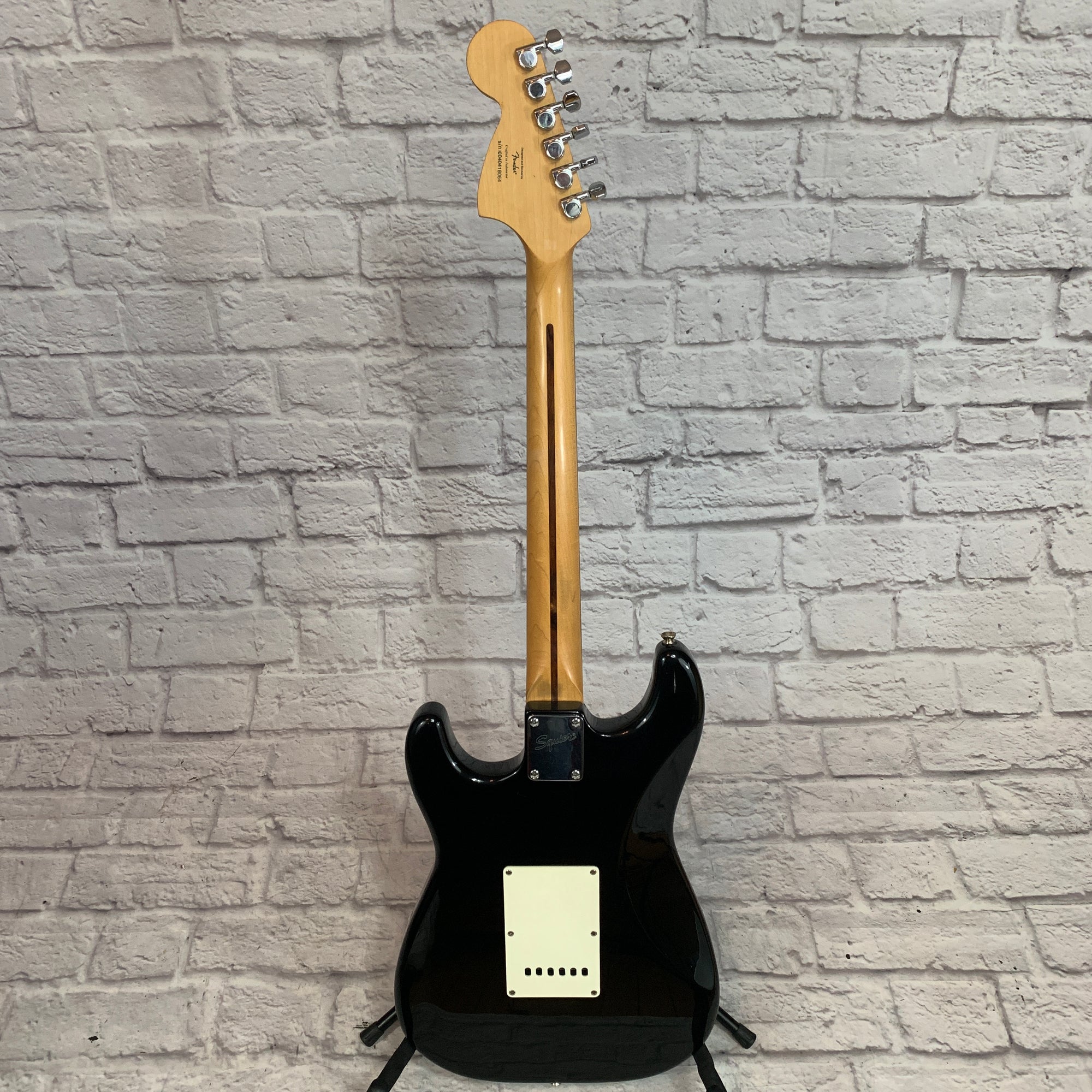 Squier Affinity Series Strat Black - Evolution Music