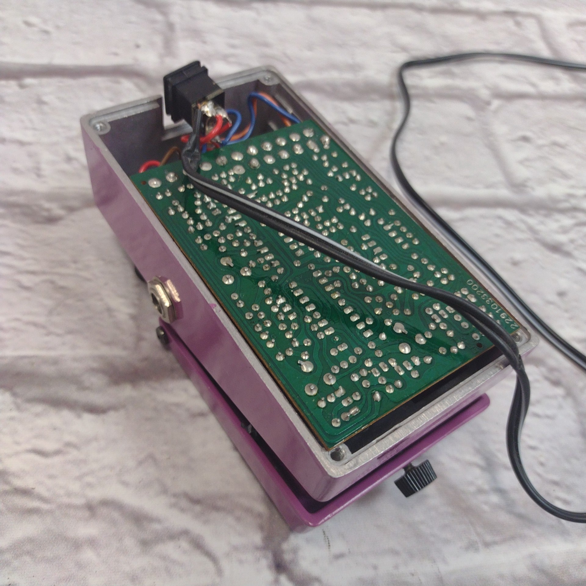 Boss BF-2 Flanger Pedal Missing Bottom Plate