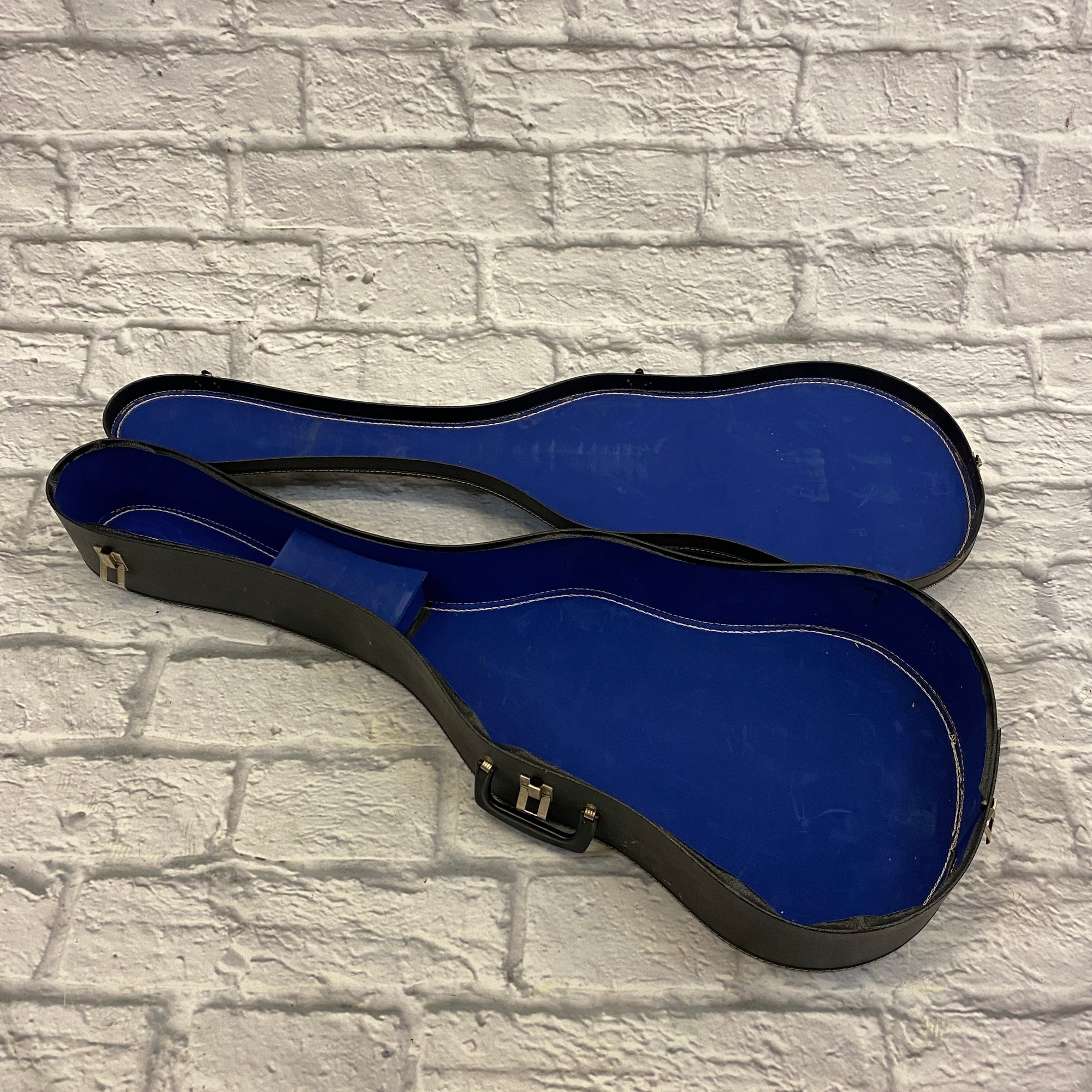 Unknown Short Scale Chipboard Acoustic Hard Case