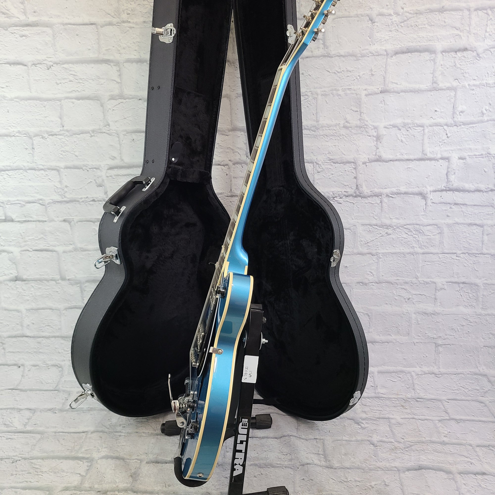 Gretsch G2622T Streamliner Center Block with Bigsby, BT-2S Pickups w/ case