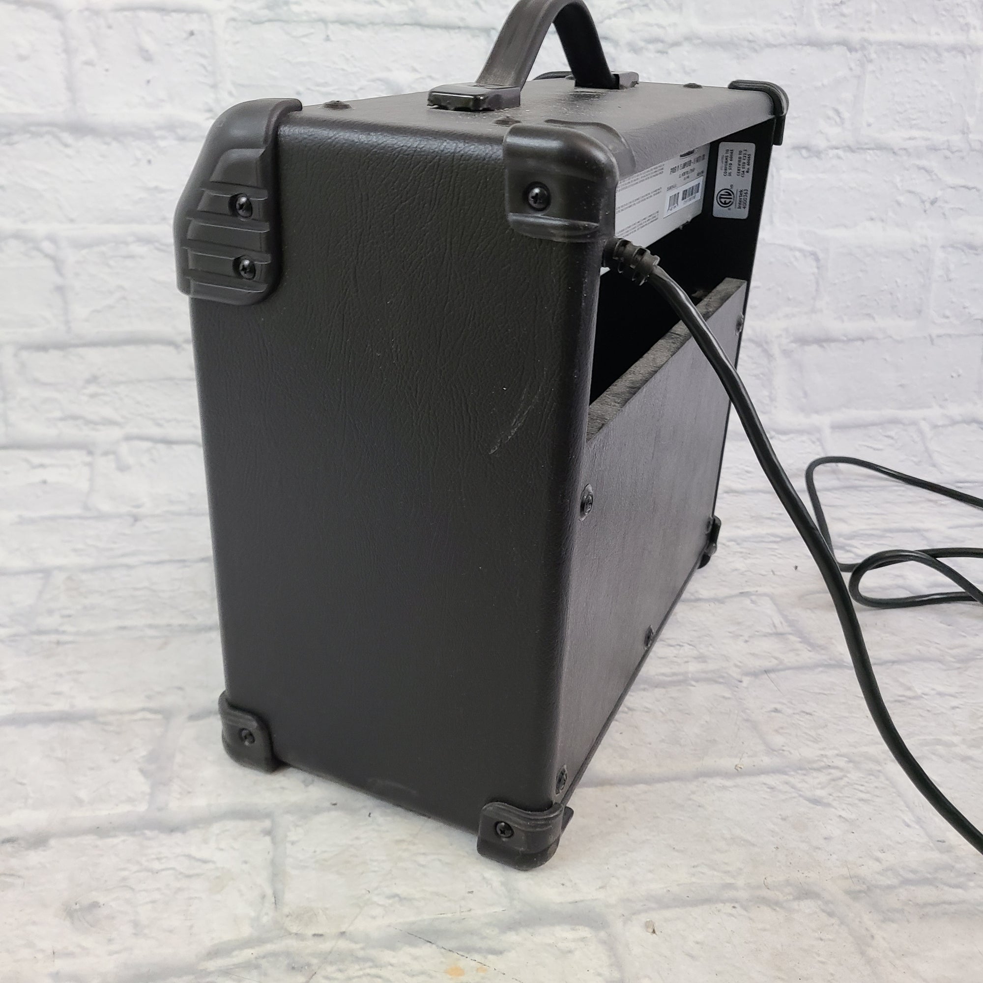 Line 6 Spider IV 15 Watt Guitar Combo Amp