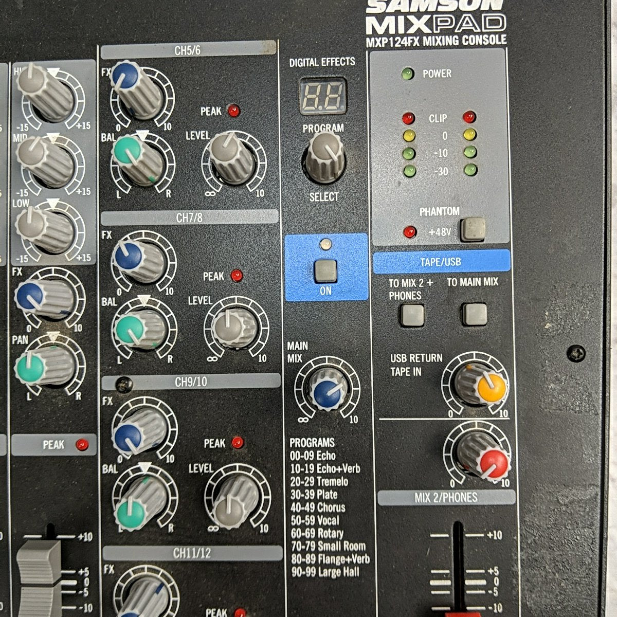 Samson Mix Pad MXP 124fx Mixing Console