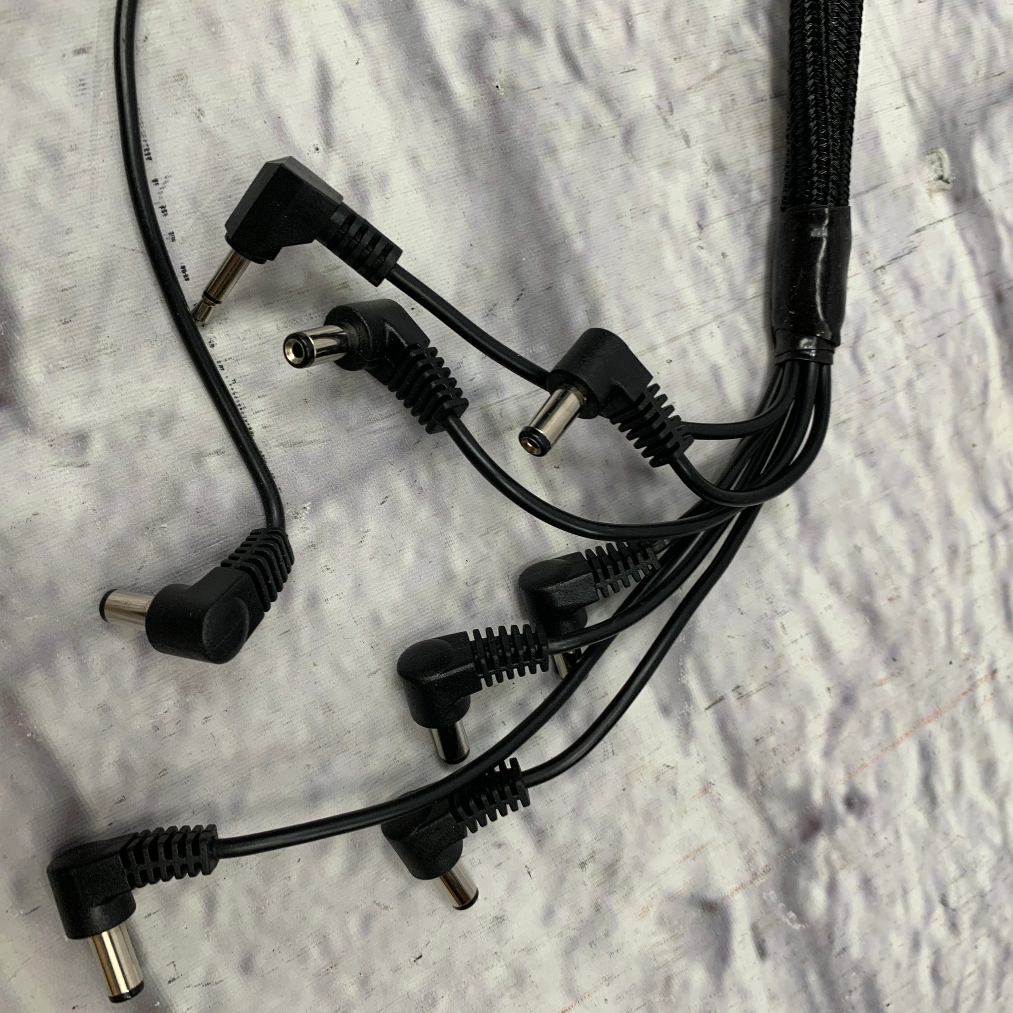 Voodoo Lab  Pedal Power 2 PLus Power Supply