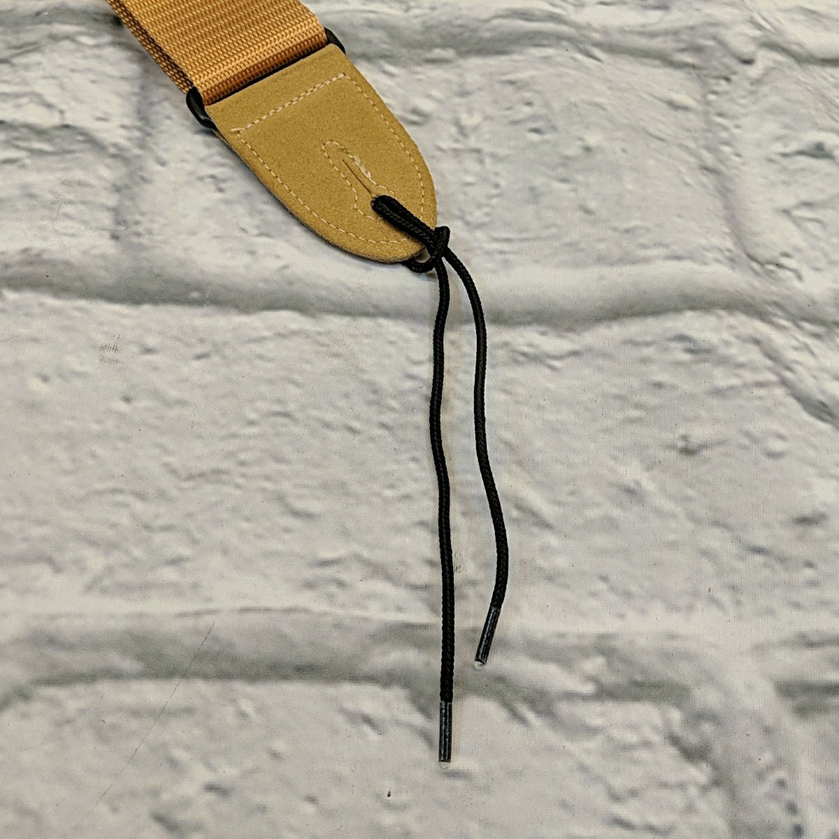 Levy's MSS8 Tan 2" Wide Soft-hand Polypropylene Guitar Strap with Leather Ends