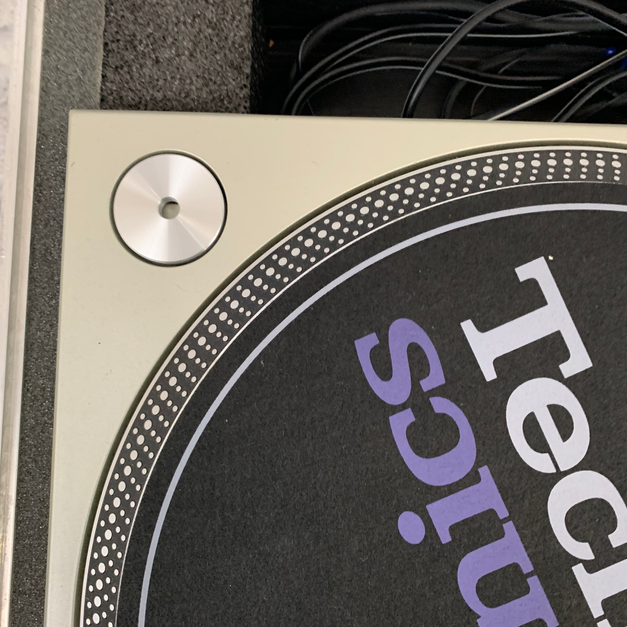 Technics SL-1200M3D Quartz Locking Direct Drive DJ Turntable