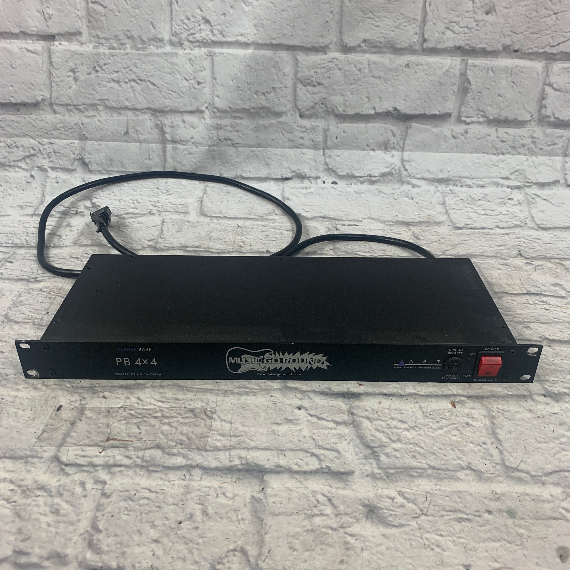 ART PowerBase PB 4x4 Power Distribution System Power Conditioner