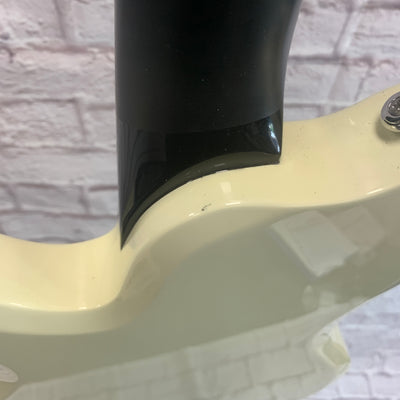 Supro Island Series Hampton White Electric Guitar
