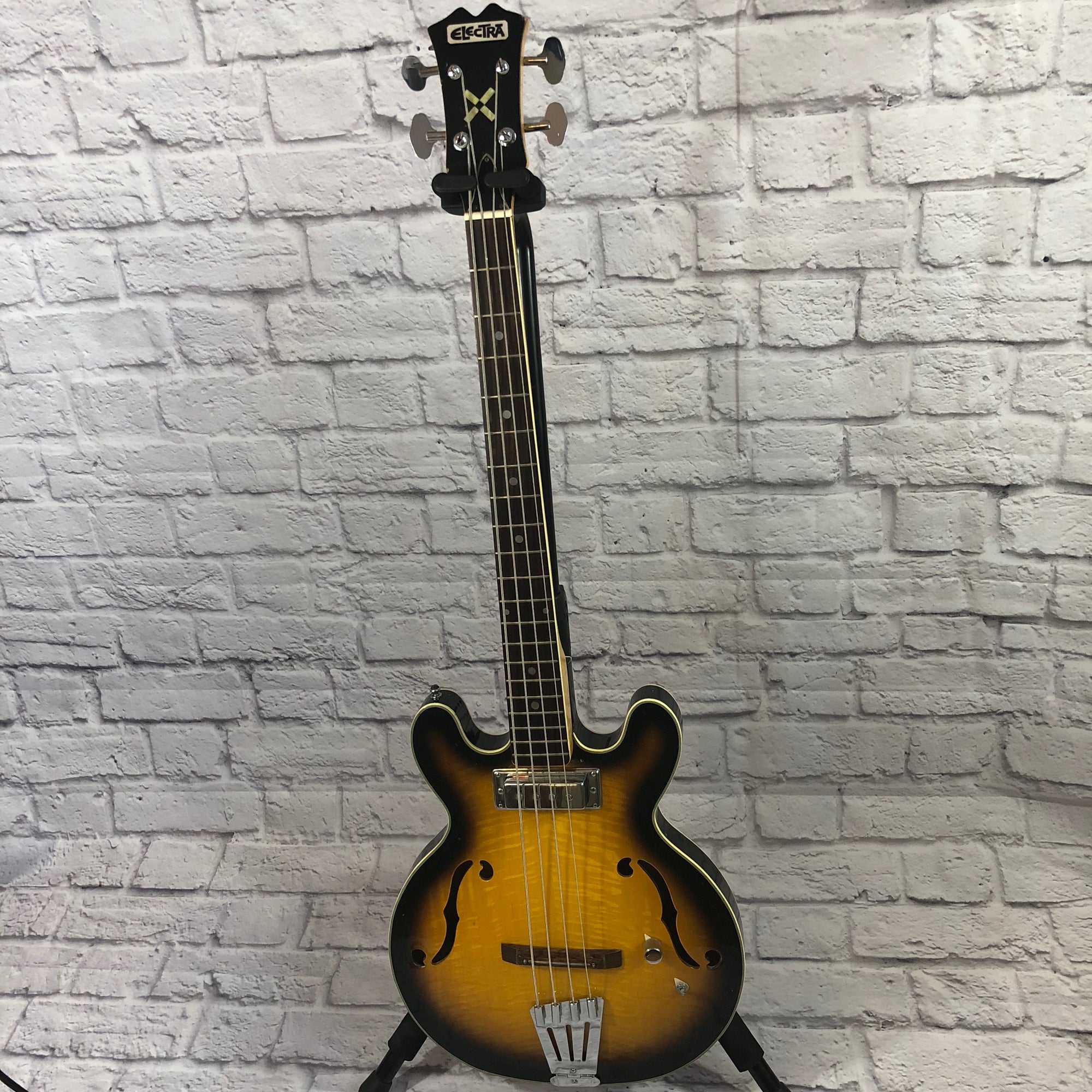 Electra 4 String Semi Hollow Bass