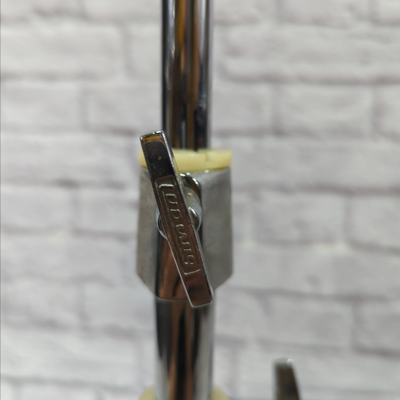 Ludwig Heavy Duty Double Braced Black and White Straight Cymbal Stand