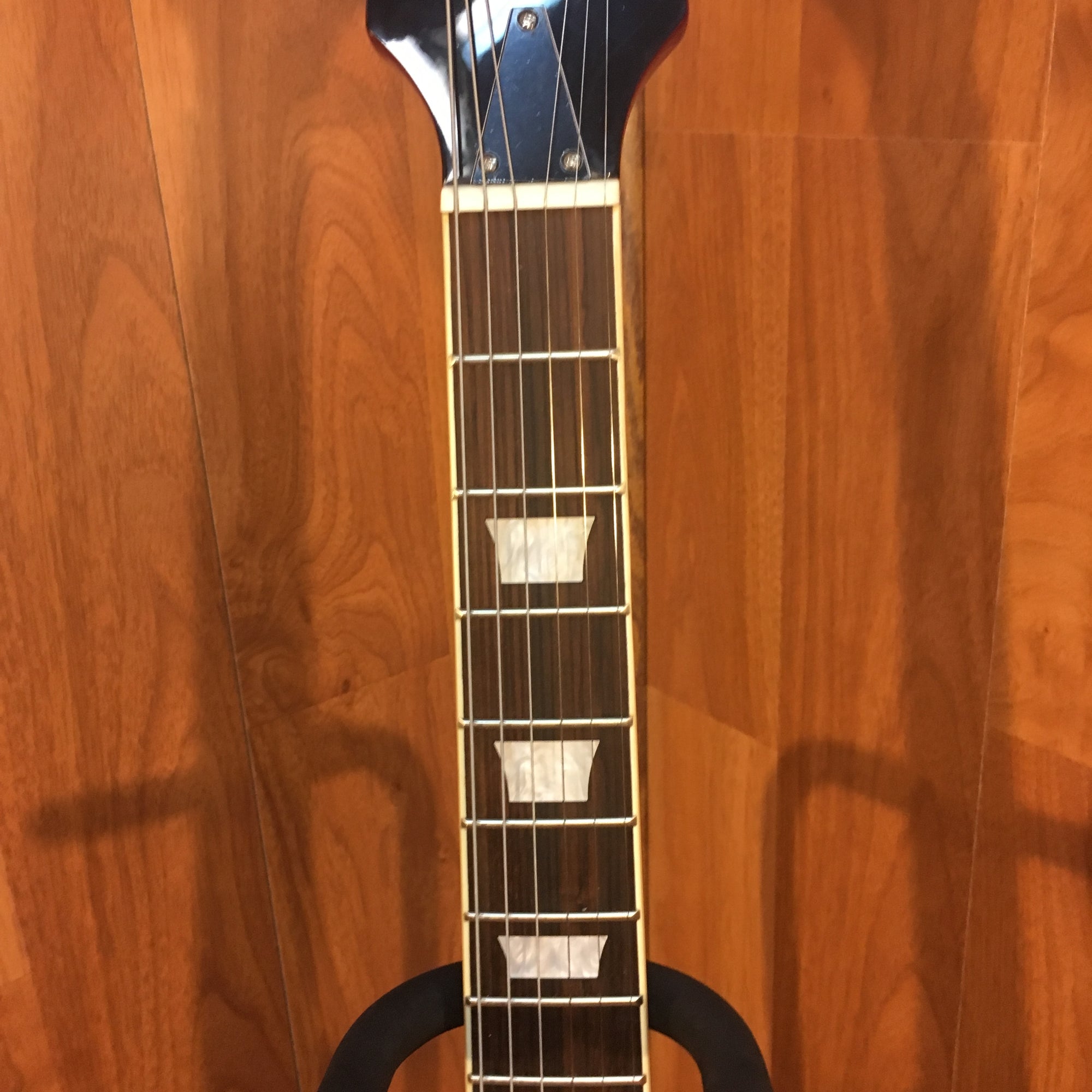 ** Ventura V28 Redburst LP Style Electric Guitar