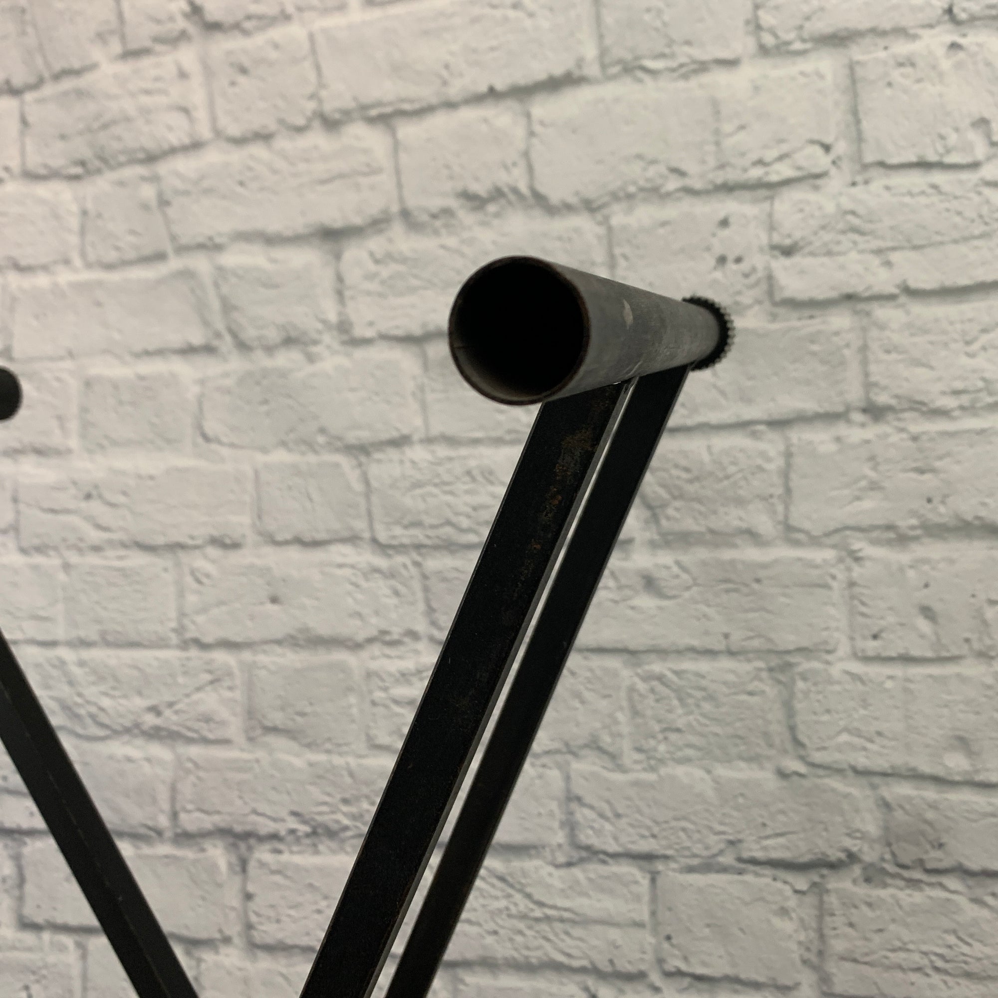 Unknown Keyboard Stand X-Frame