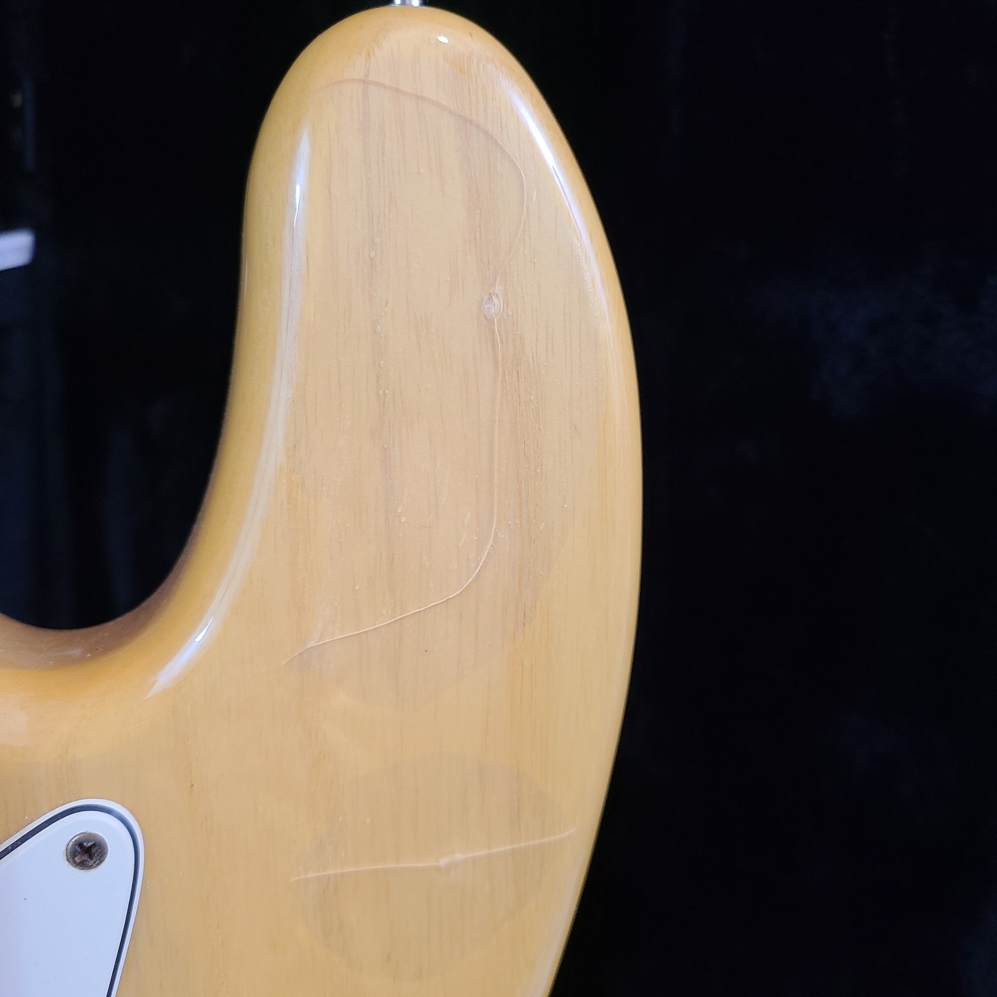 Fender Jazz Bass MIM Lefty Natural 4 String Bass Guitar w/ Case