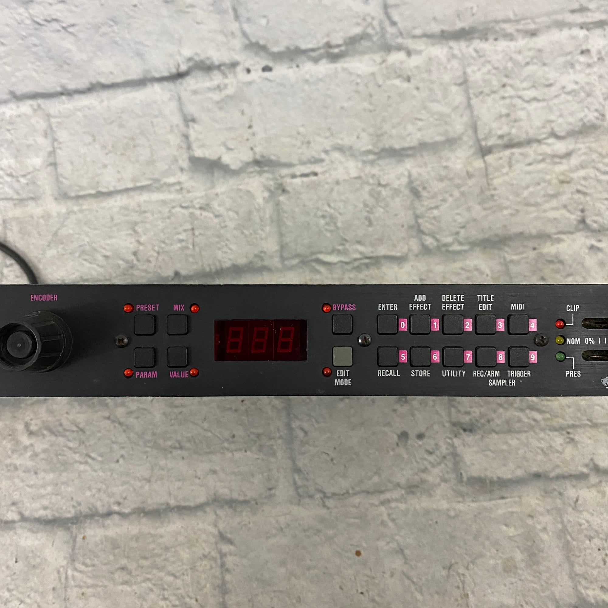 Art SGX T2 Digital Multi-Effect Pitch Shifter Preamp Rackmount MIDI