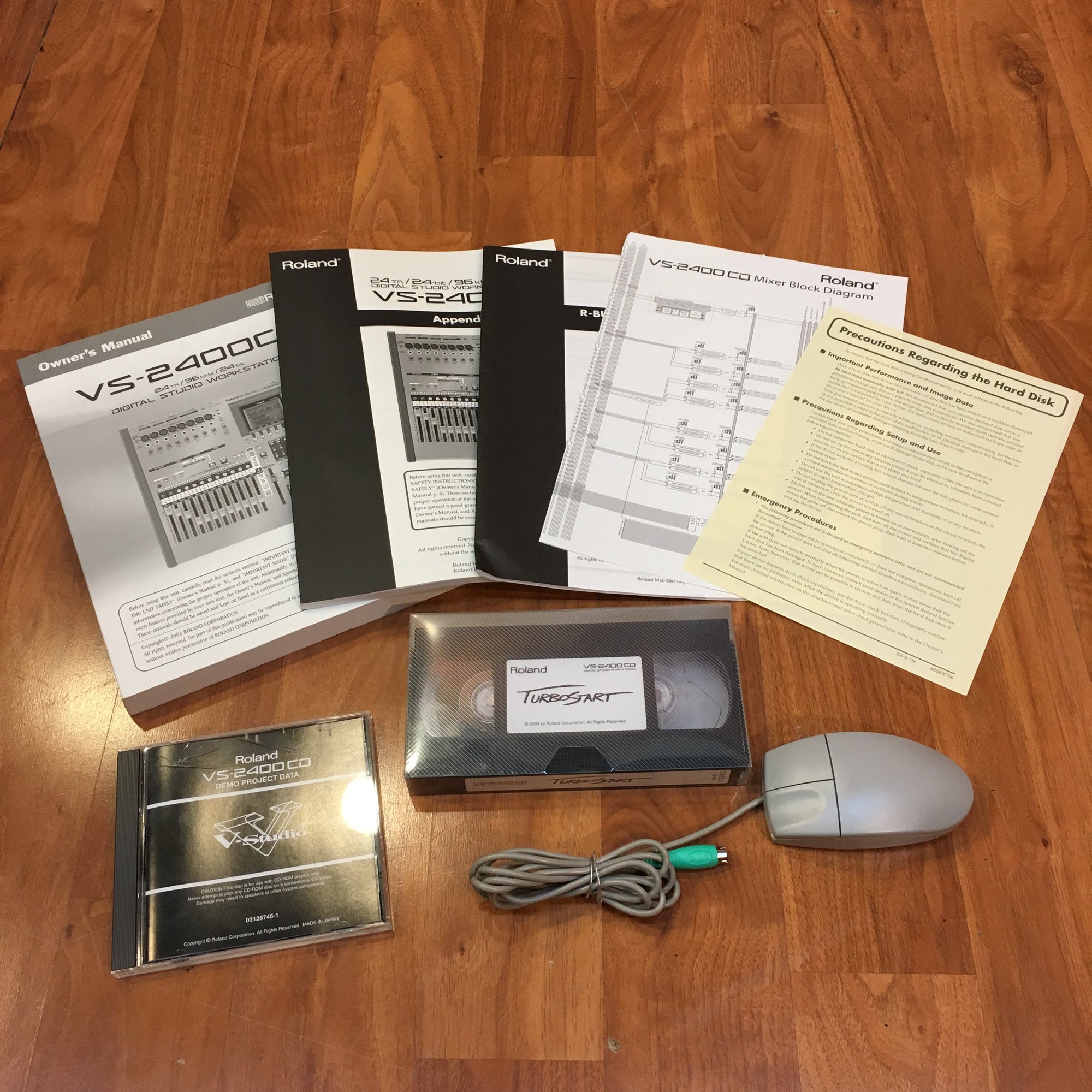 Roland VS-2400 24-Bit 24-Track Digital Studio Workstation Roland VS-2400 24-Bit 24-Track Digital Studio Workstation
