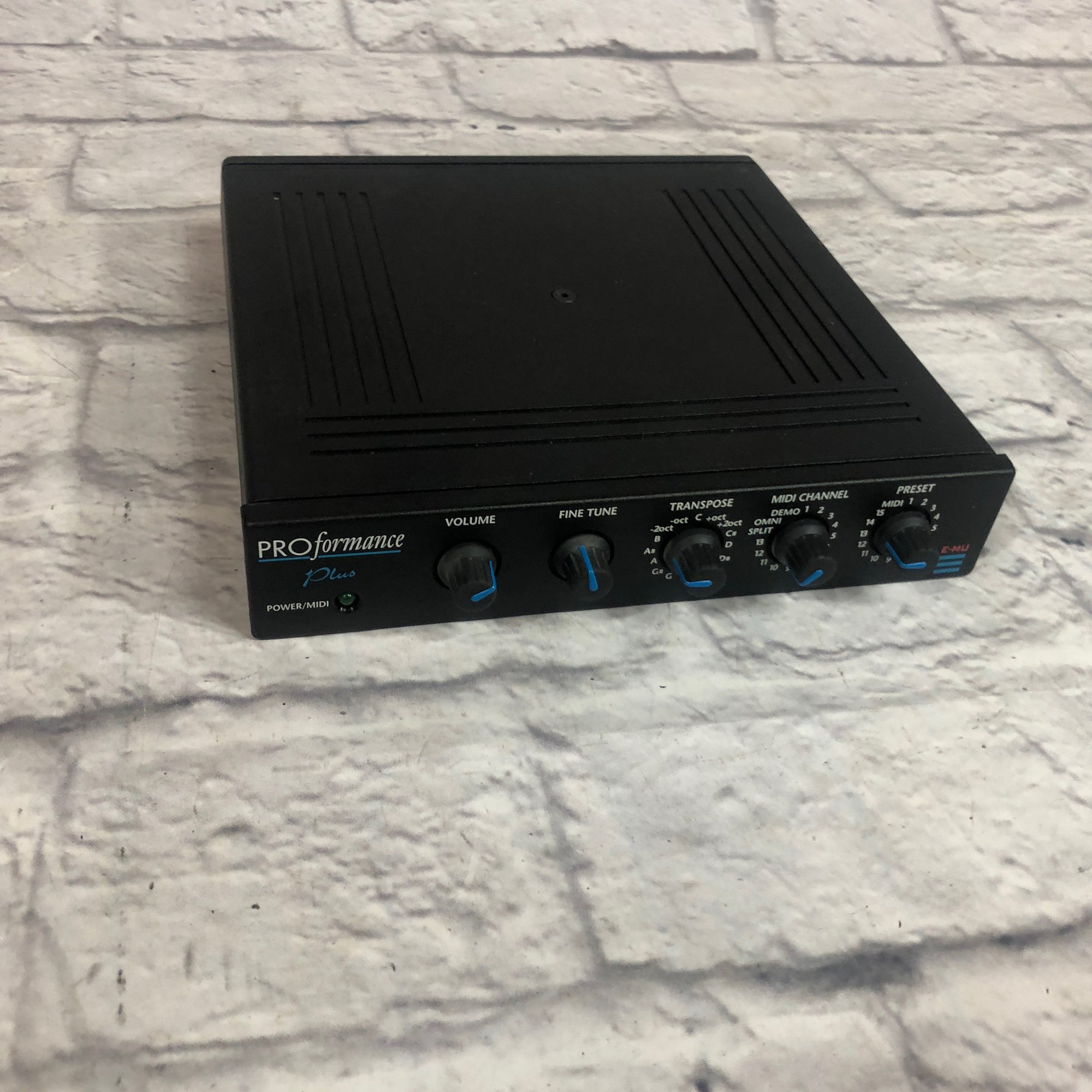 E-MU Emu Proformance Plus Stereo Piano Sound Module Synthesizer